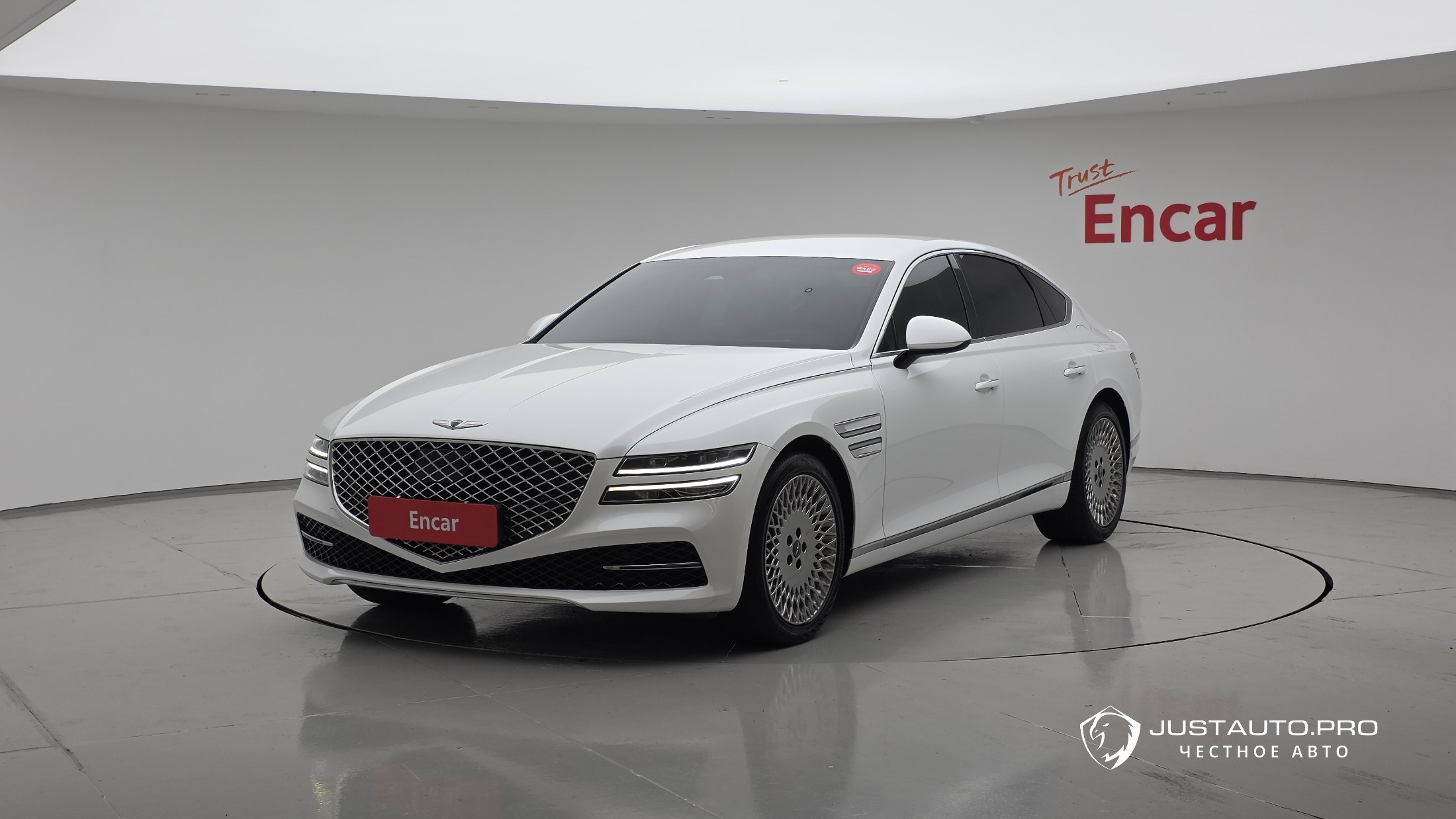 Автомобиль Genesis G80