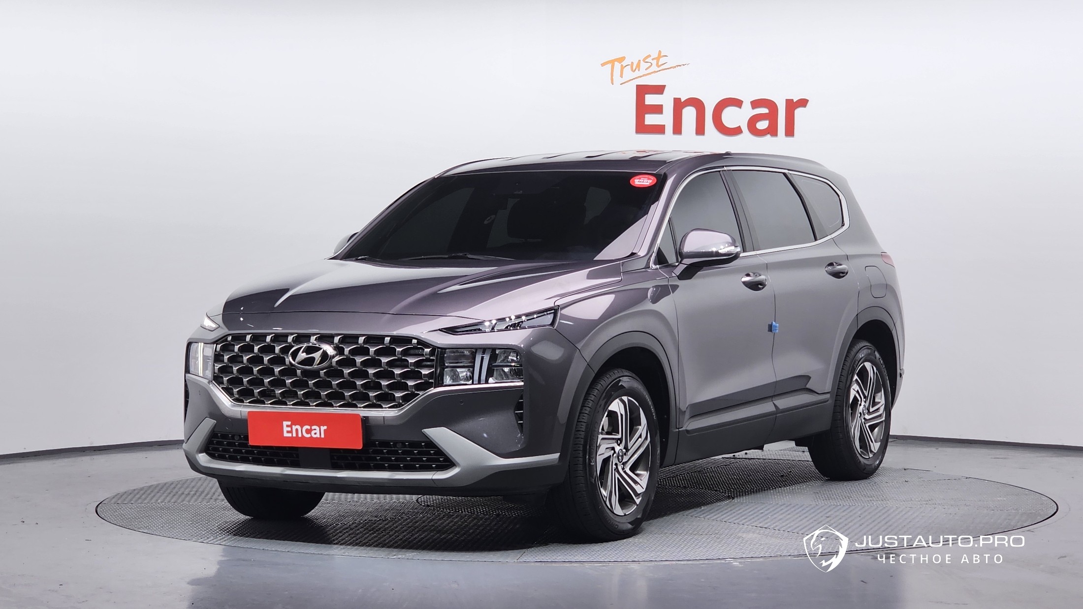 Автомобиль Hyundai Santafe