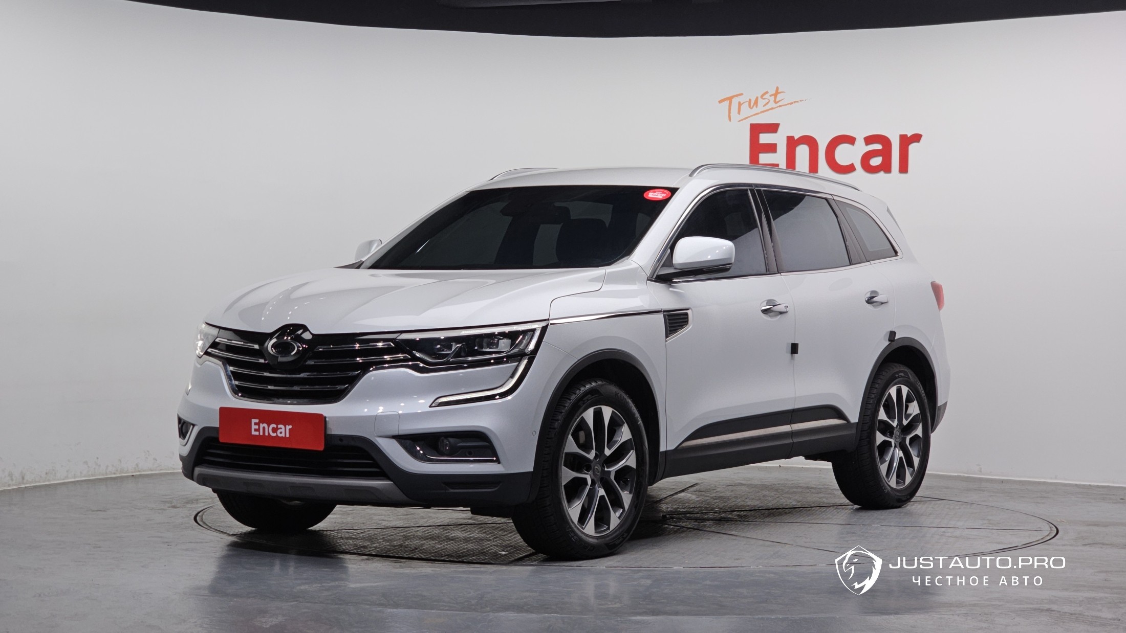 Автомобиль Renault-KoreaSamsung QM6