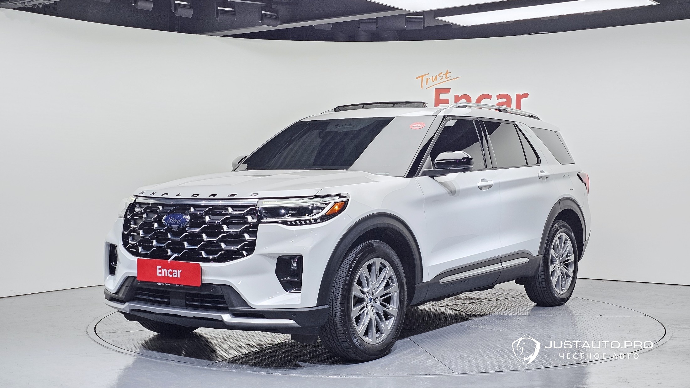 Автомобиль Ford Explorer
