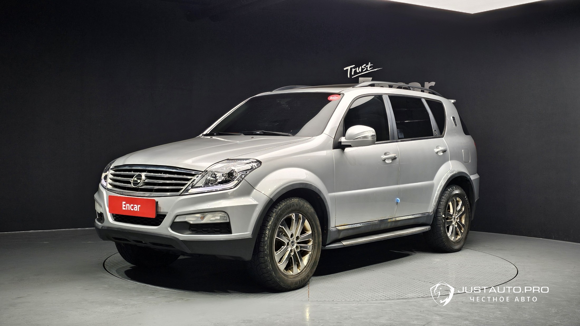 Автомобиль KG_Mobility_Ssangyong Rexton