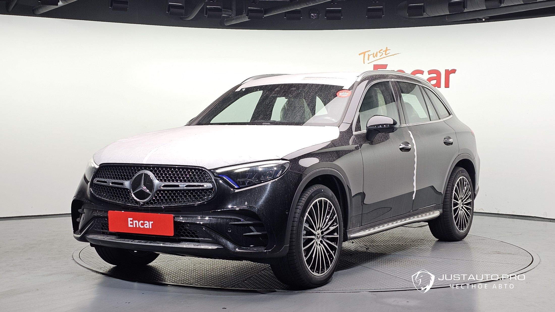 Автомобиль Mercedes-Benz GLC-Class