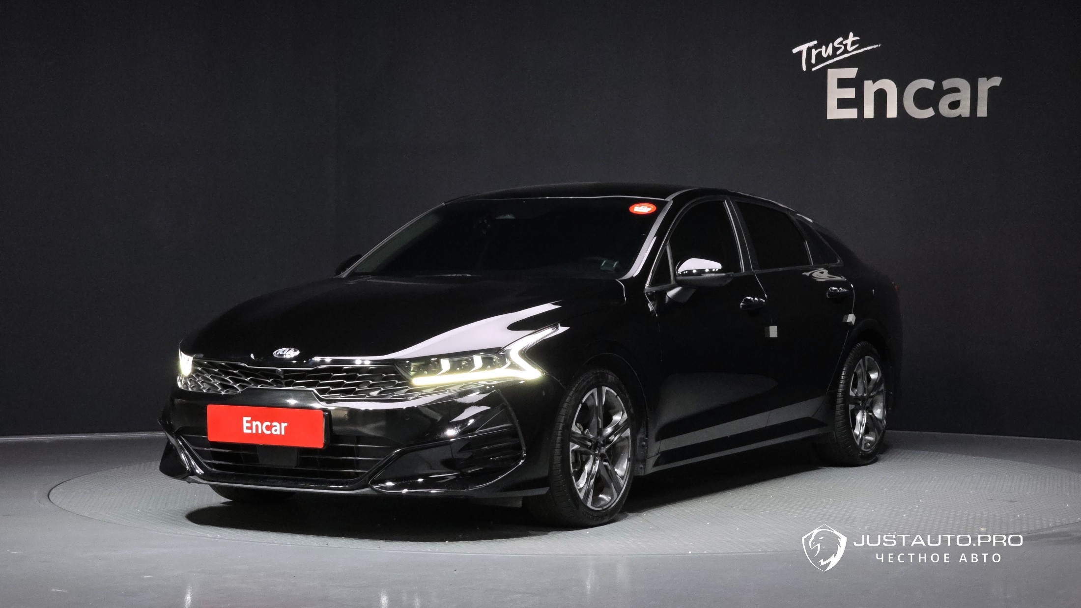 Автомобиль Kia K5