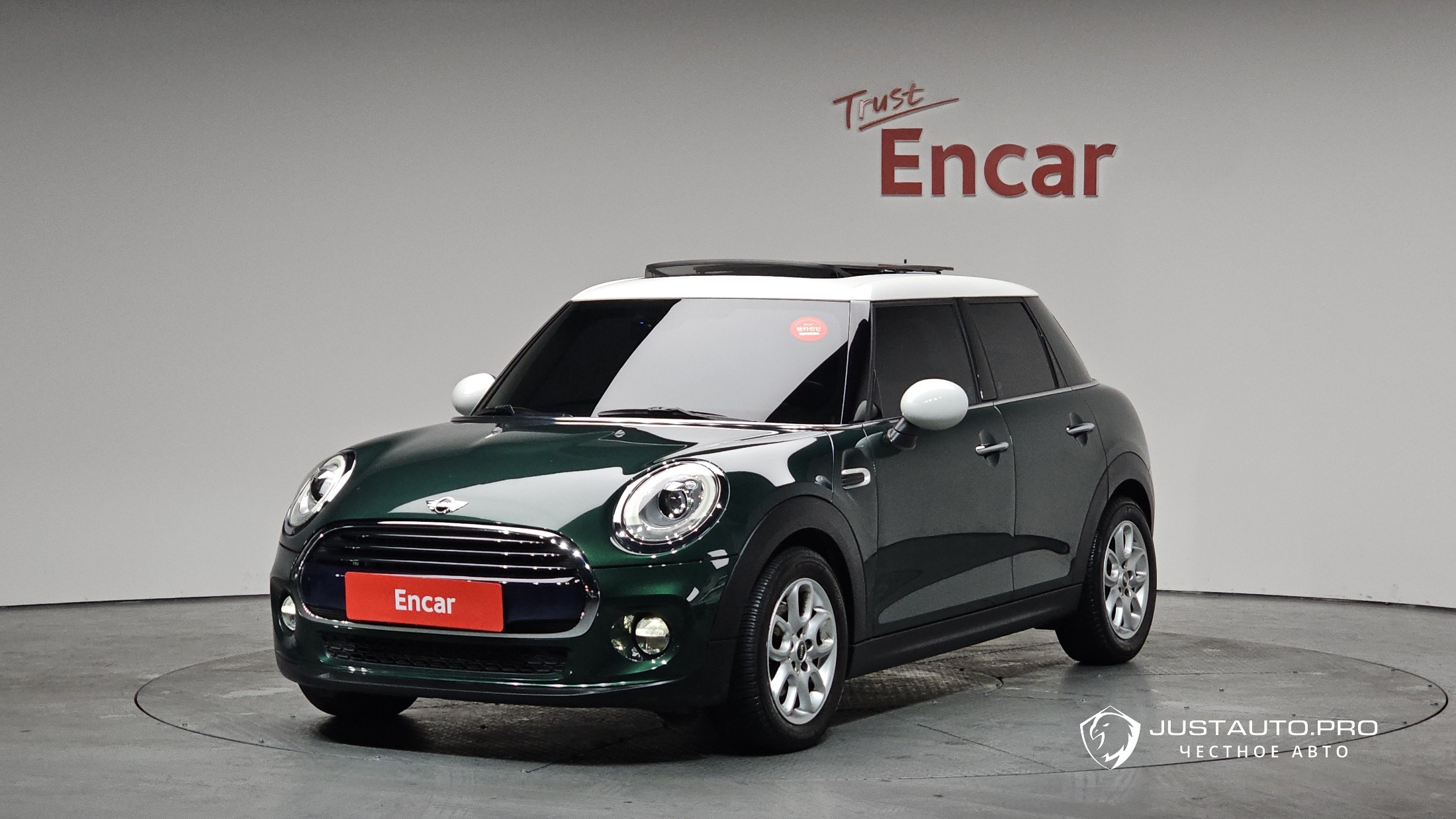Автомобиль Mini Cooper