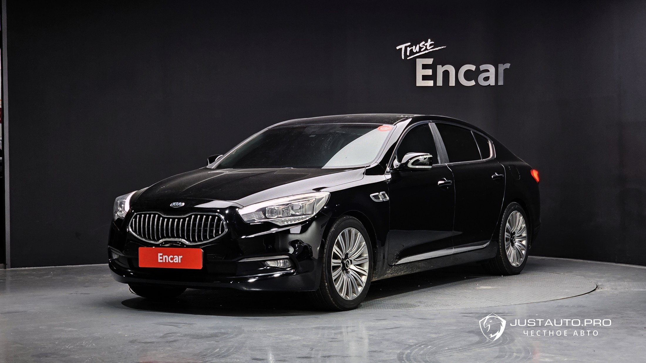 Автомобиль Kia K9