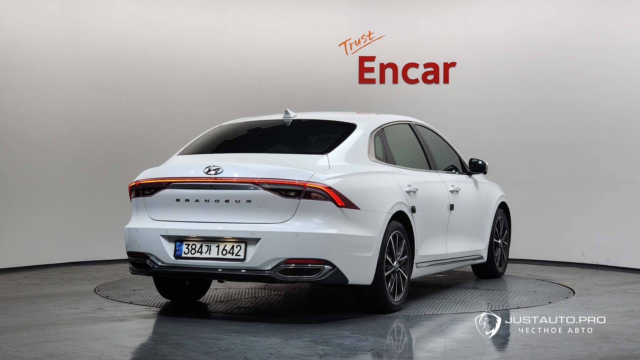 Автомобиль Hyundai Grandeur