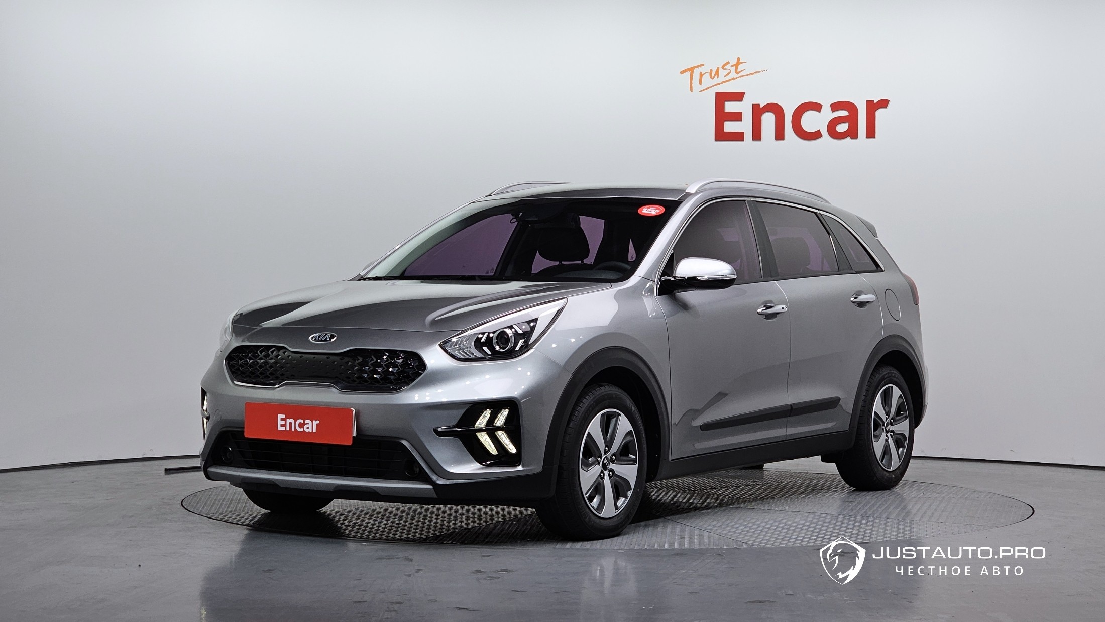 Автомобиль Kia Niro