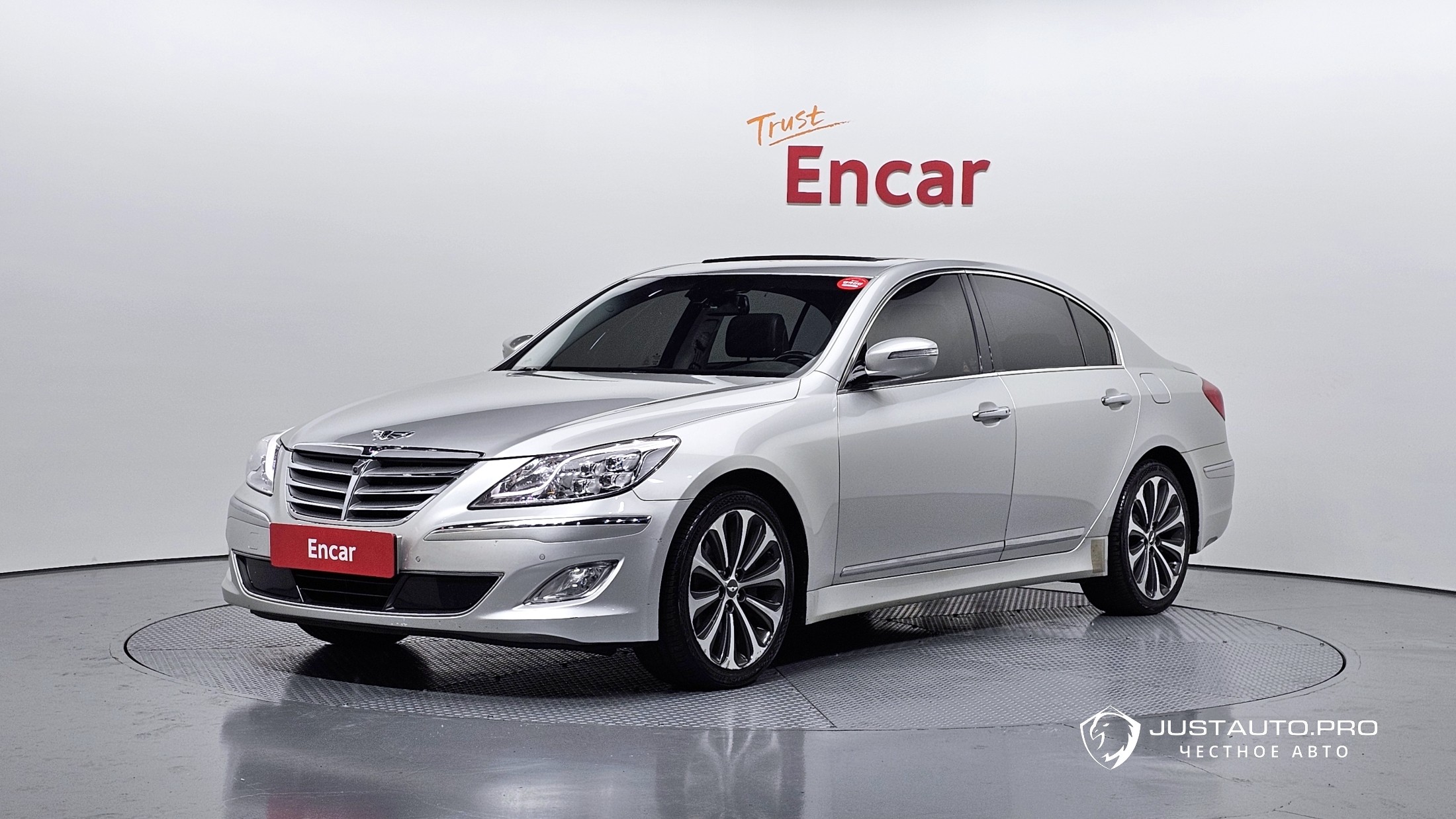 Автомобиль Hyundai Genesis