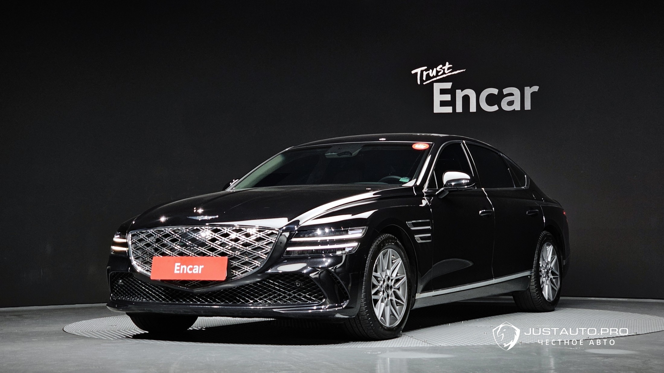 Автомобиль Genesis G80