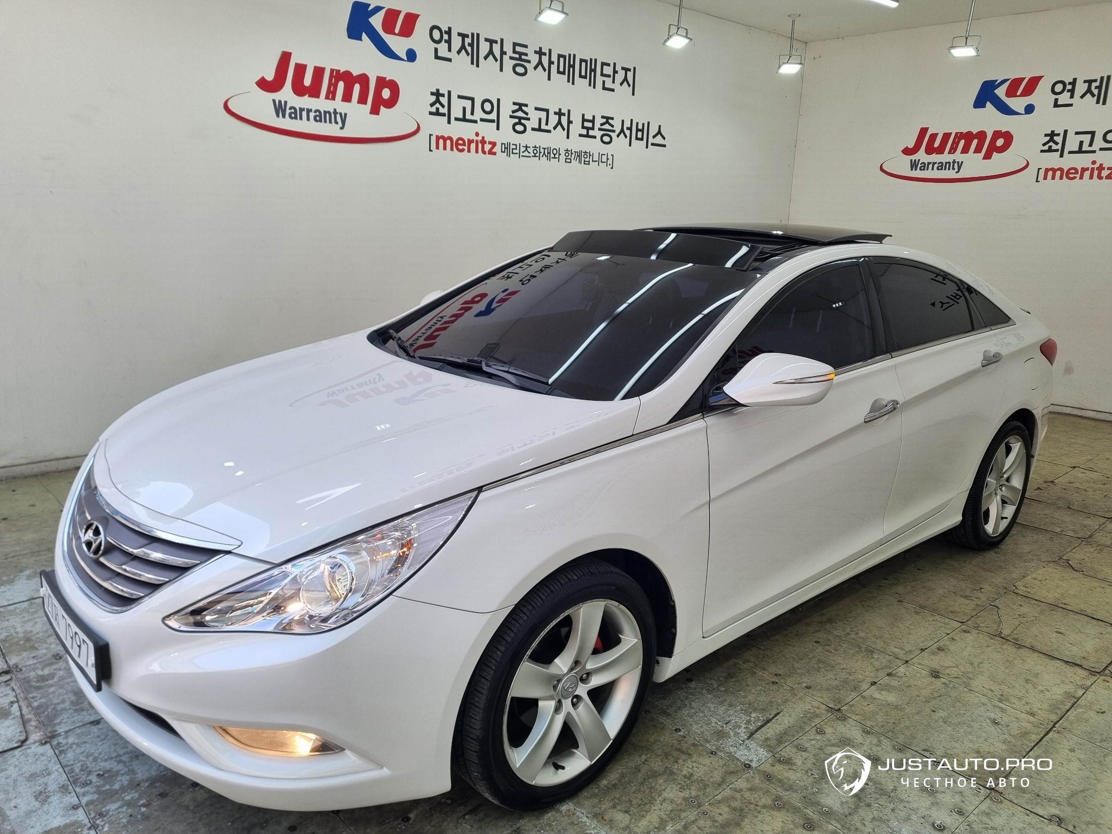 Автомобиль Hyundai Sonata