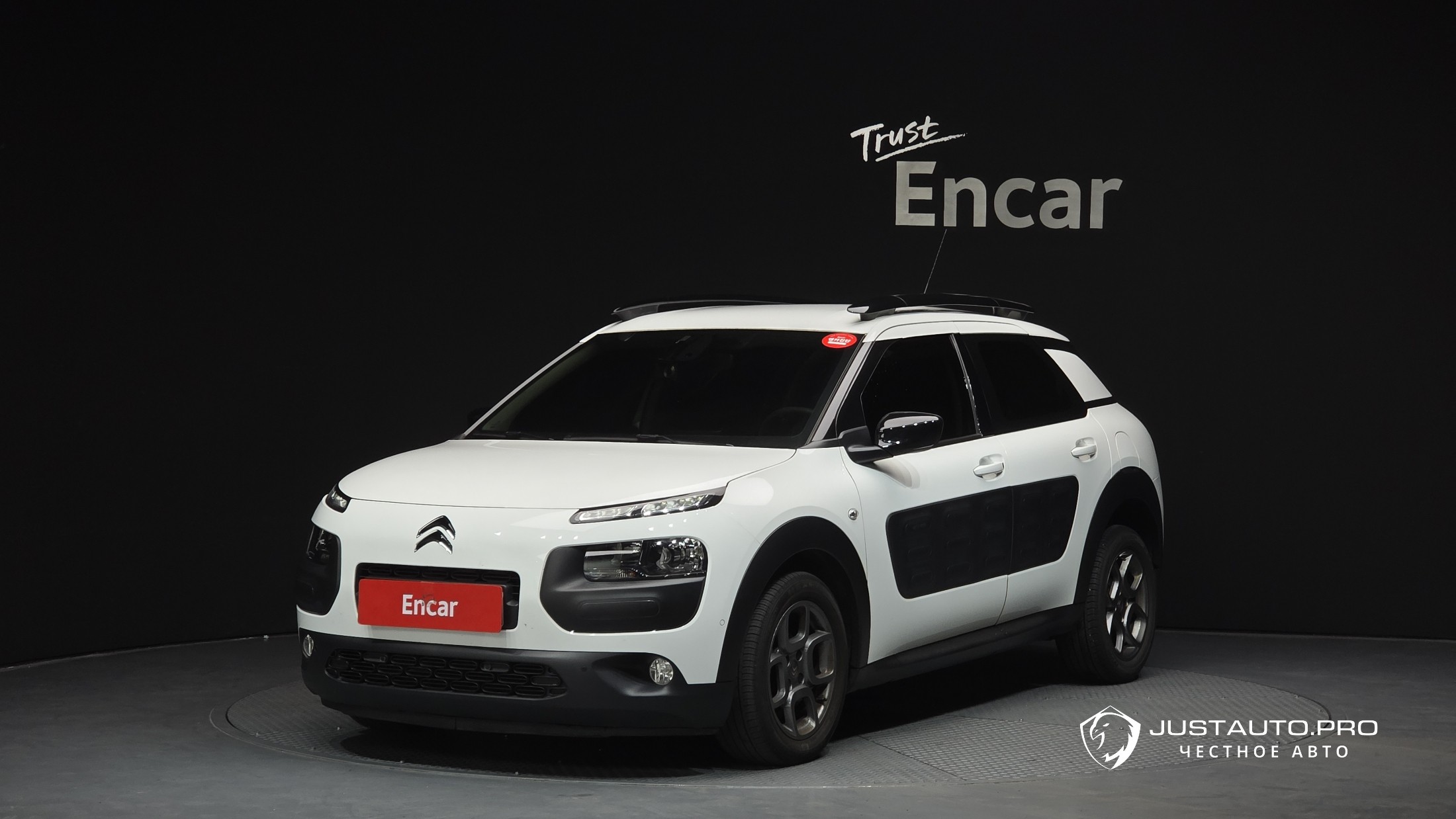 Автомобиль Citroen-DS C4 CACTUS