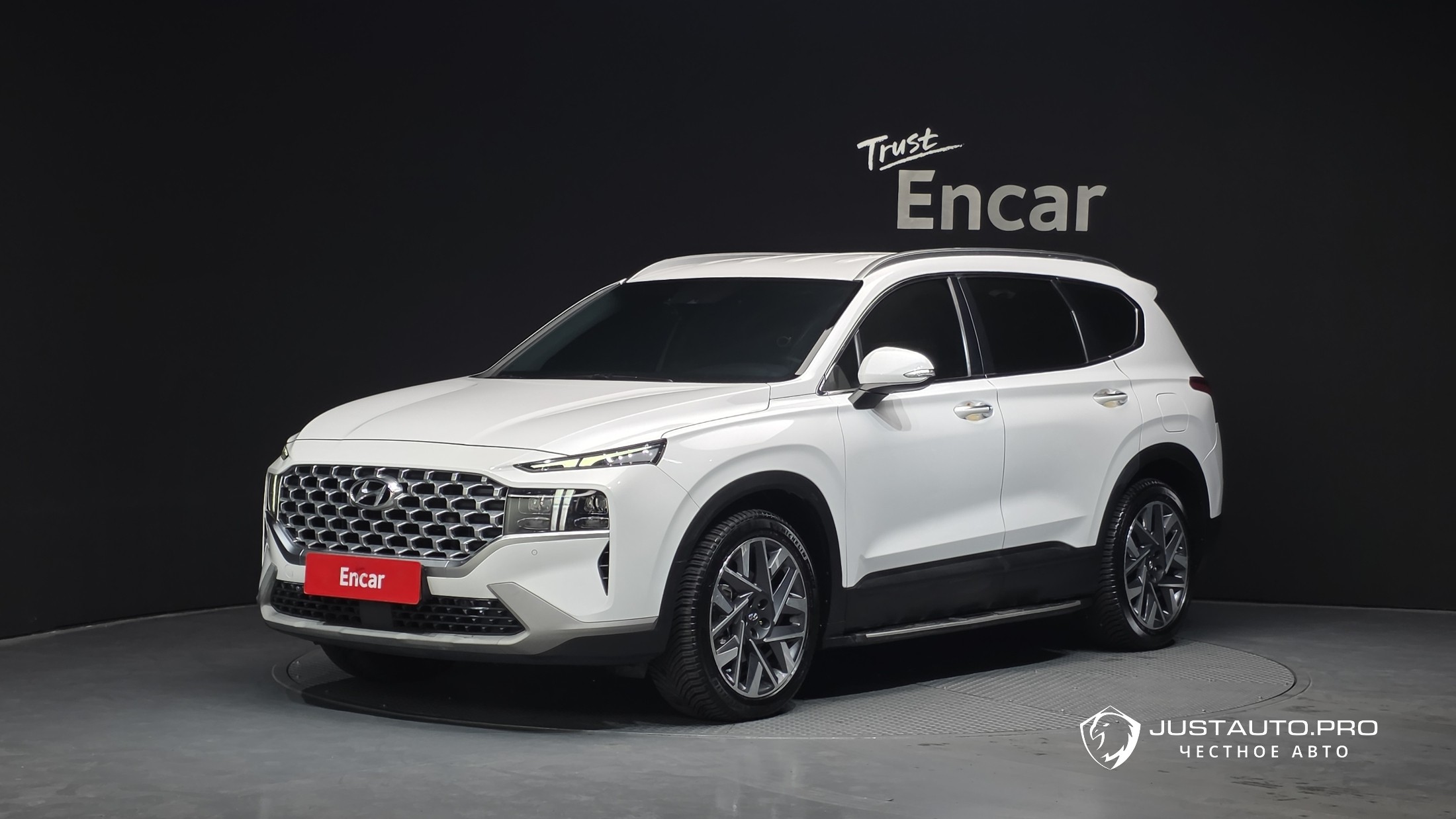 Автомобиль Hyundai Santafe