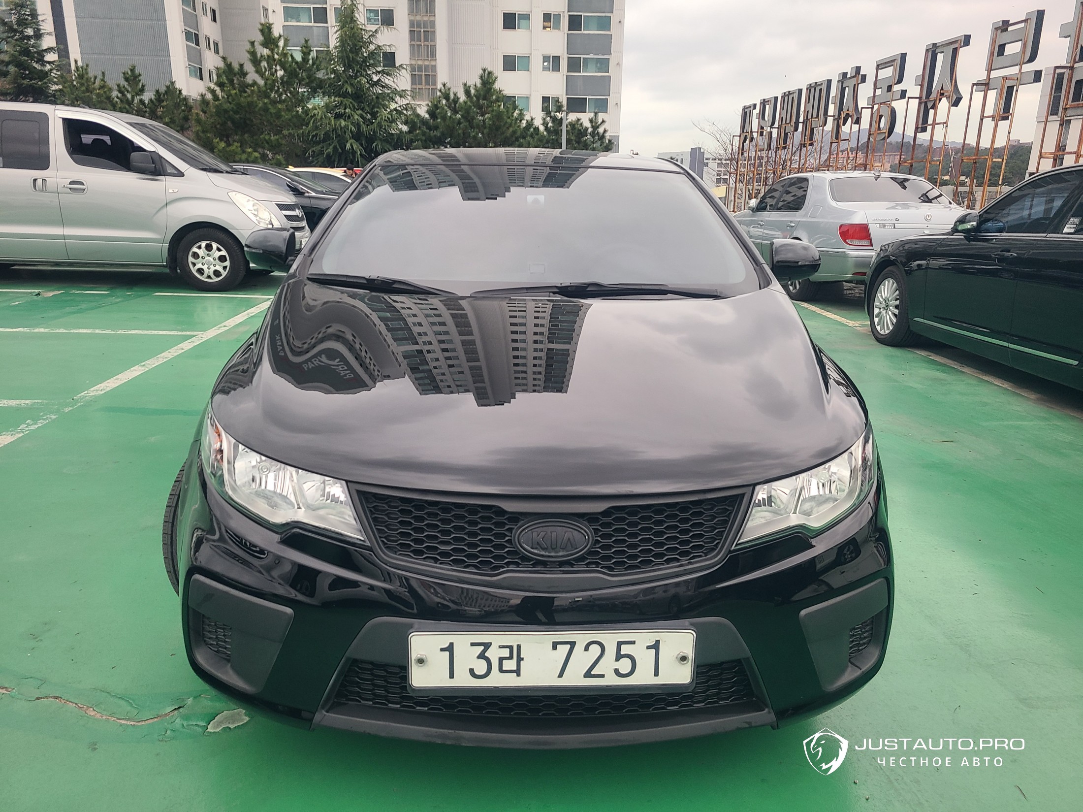 Автомобиль Kia Porte
