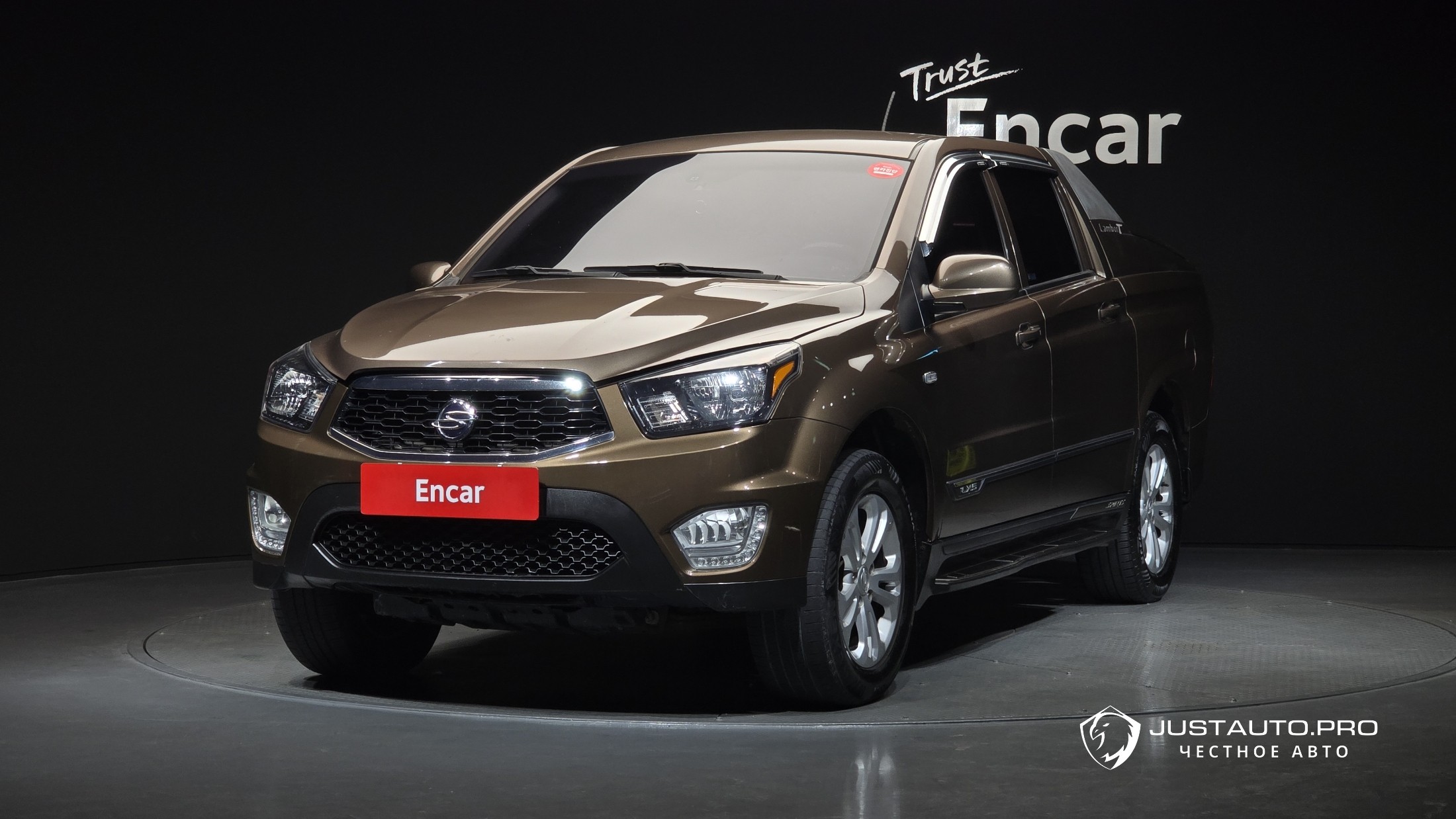 Автомобиль KG_Mobility_Ssangyong KORANDO