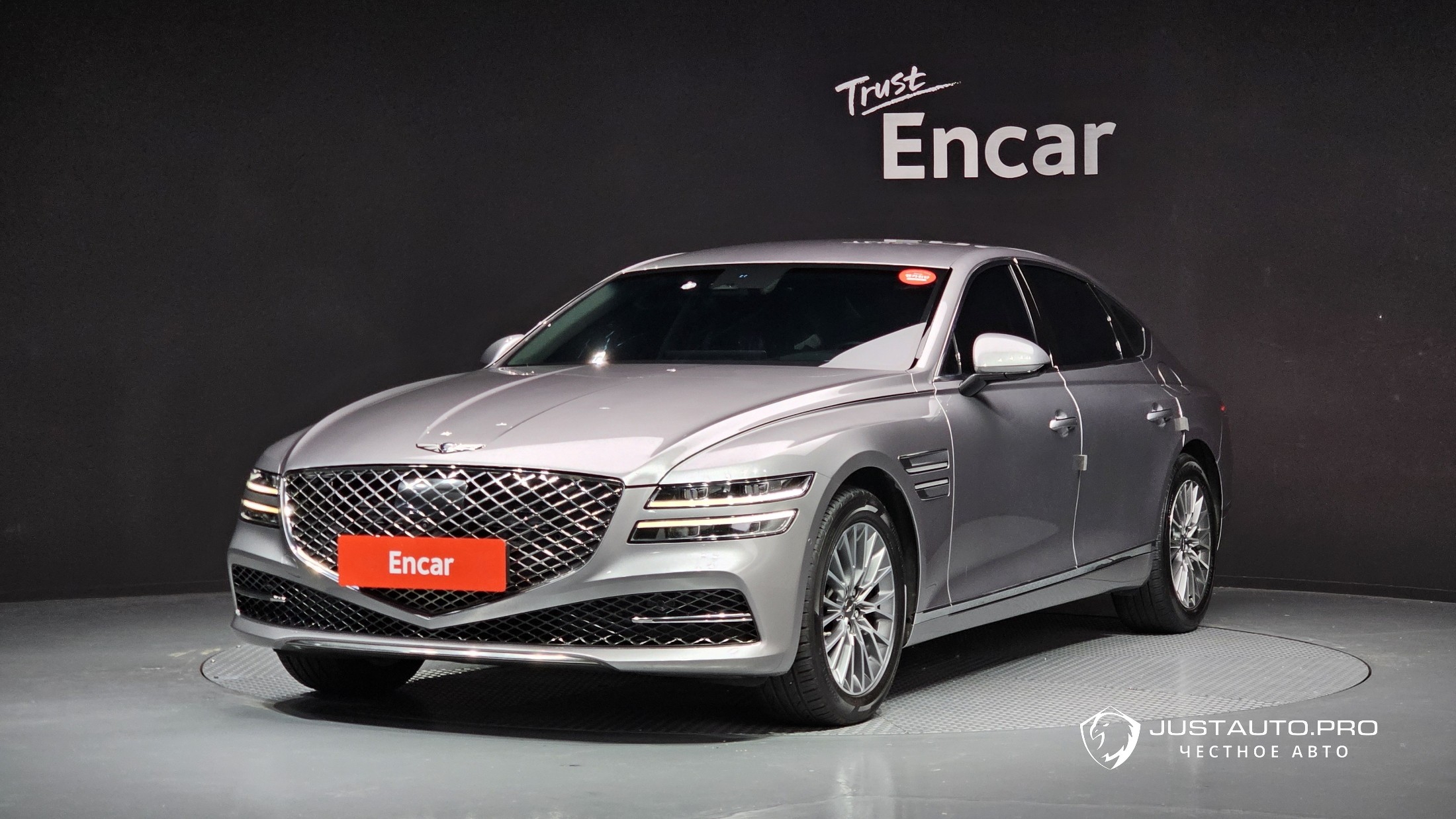 Автомобиль Genesis G80
