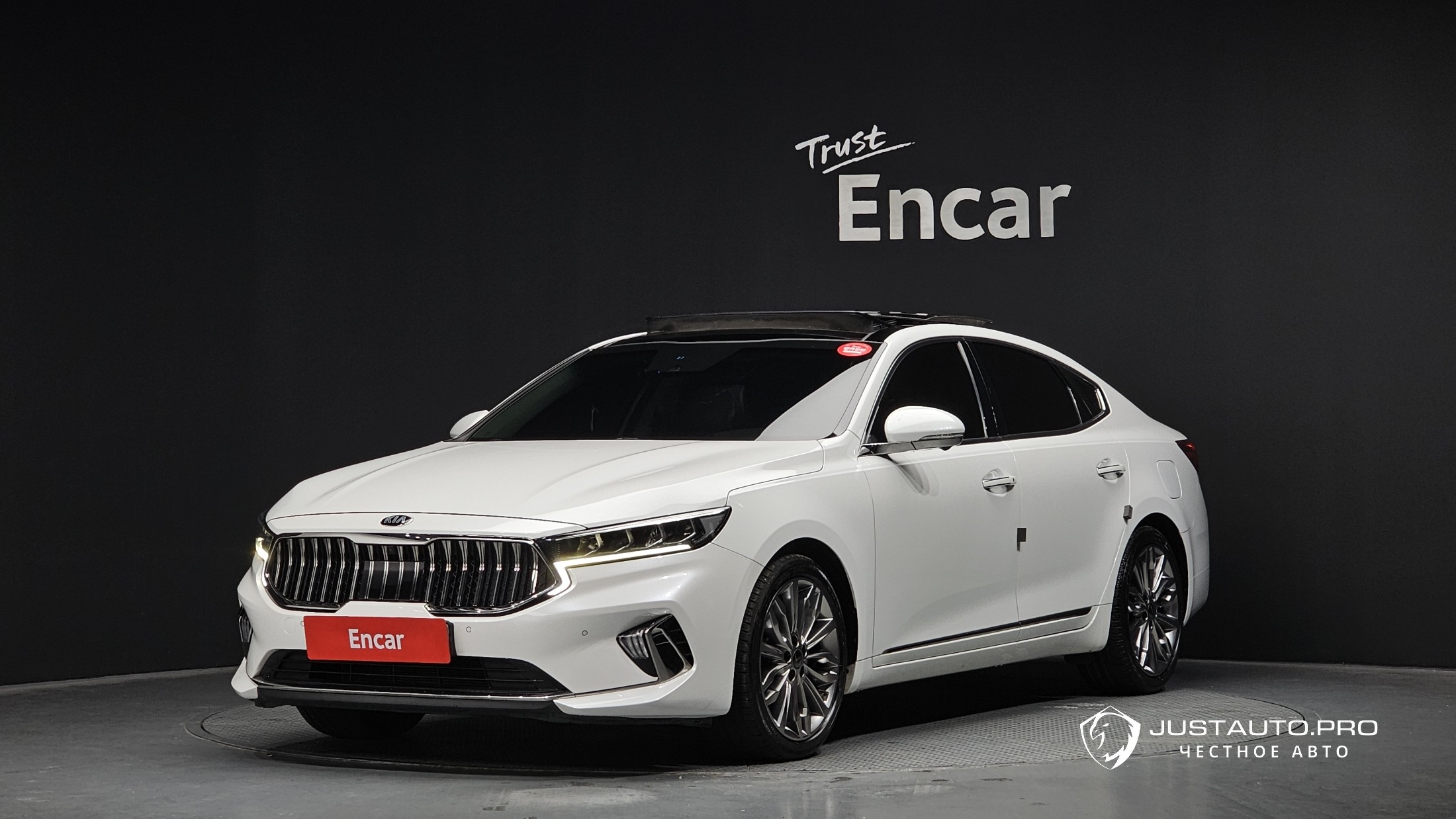 Автомобиль Kia K7