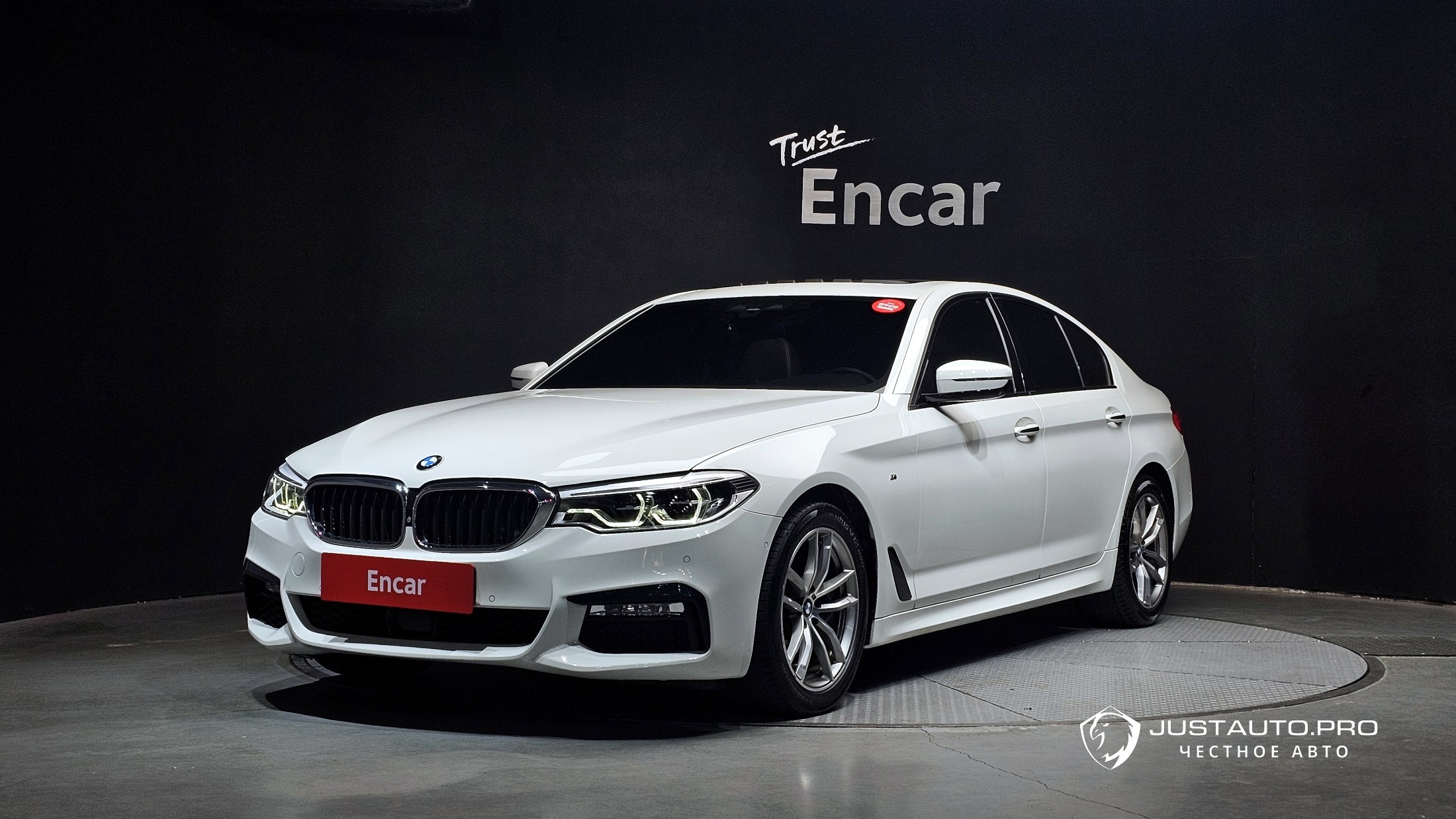 Автомобиль BMW 5-Series