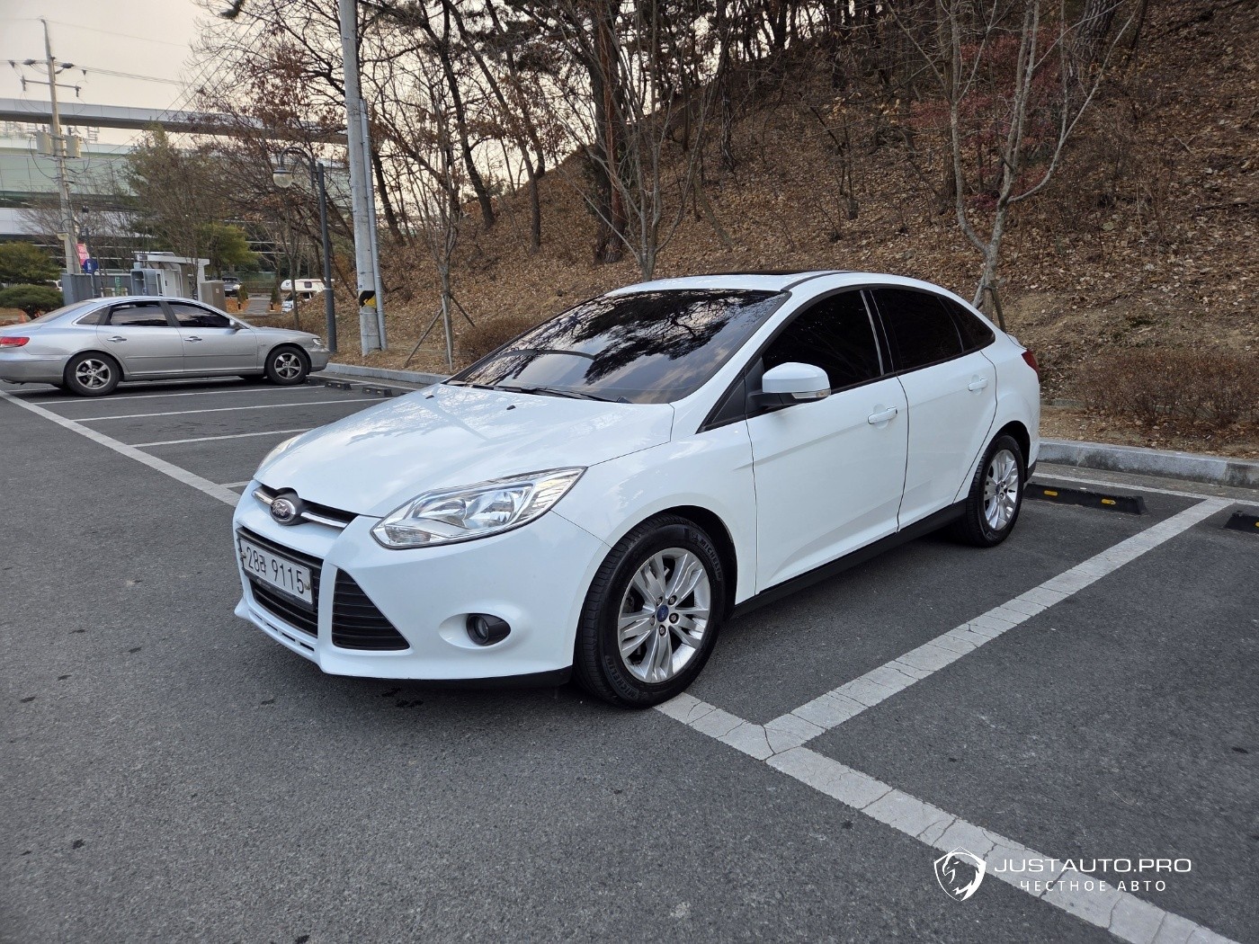 Автомобиль Ford Focus