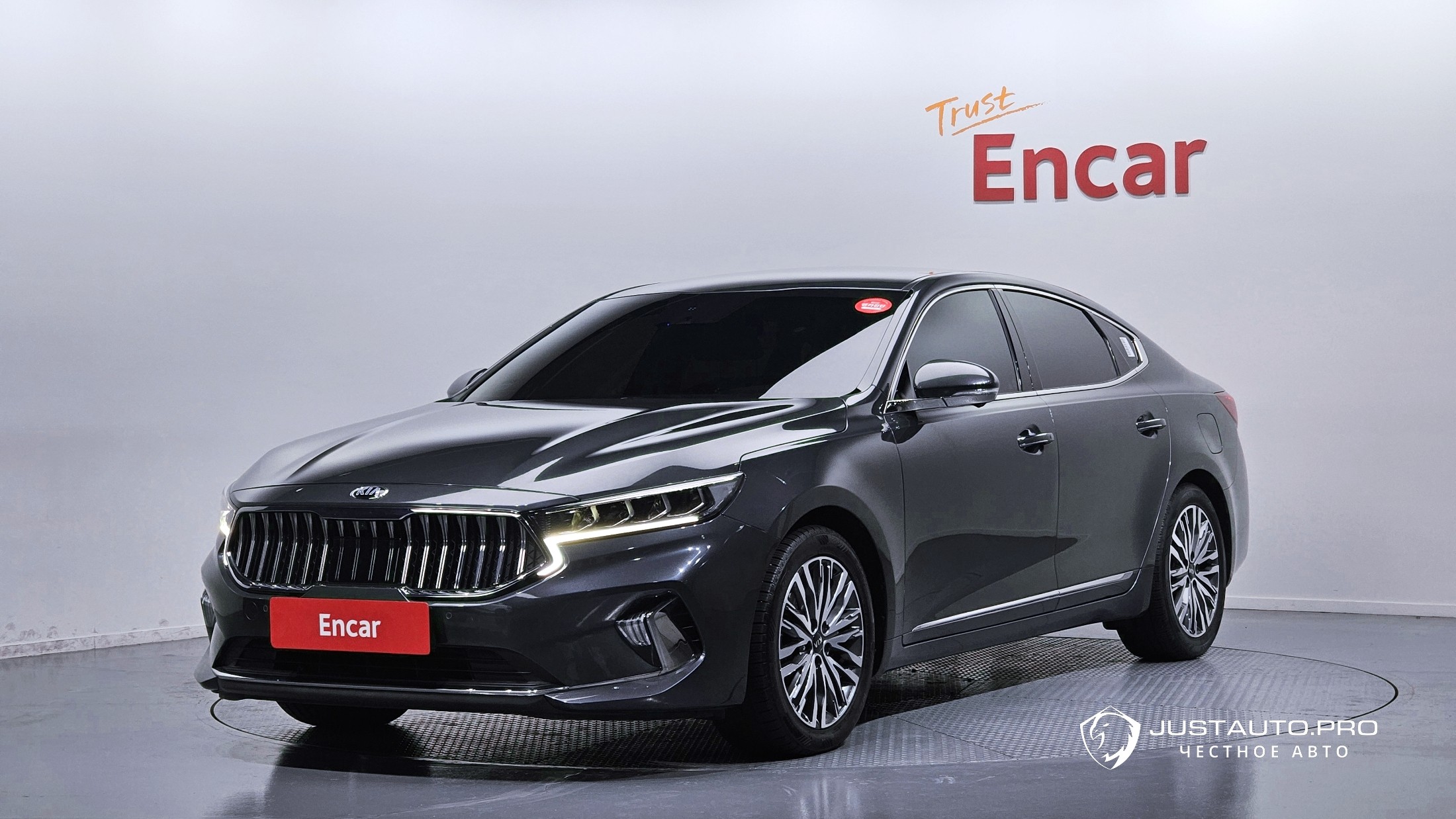 Автомобиль Kia K7