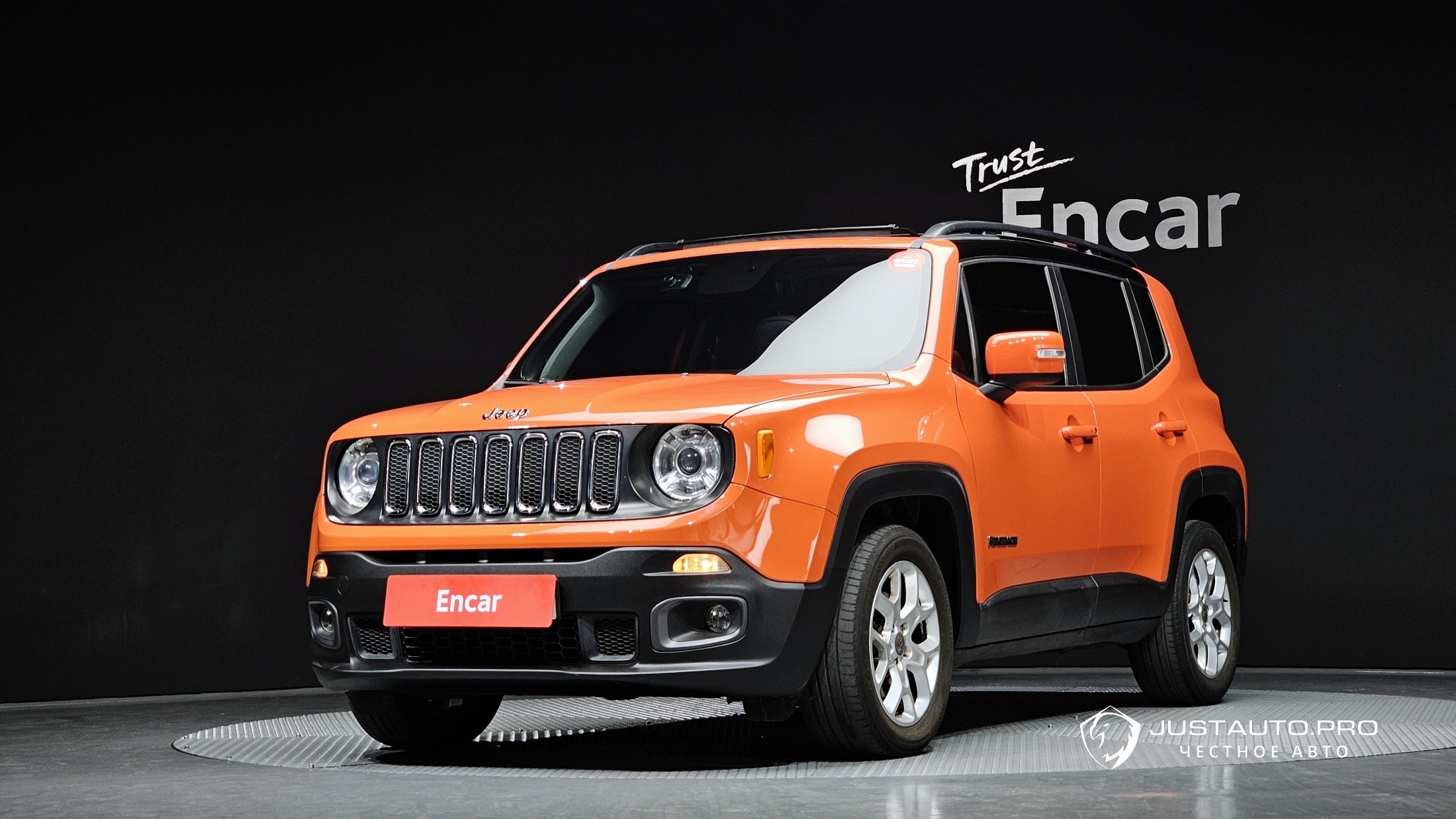 Автомобиль Jeep Renegade