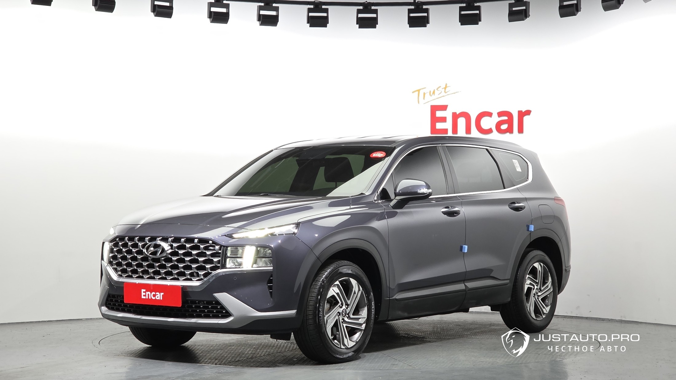 Автомобиль Hyundai Santafe