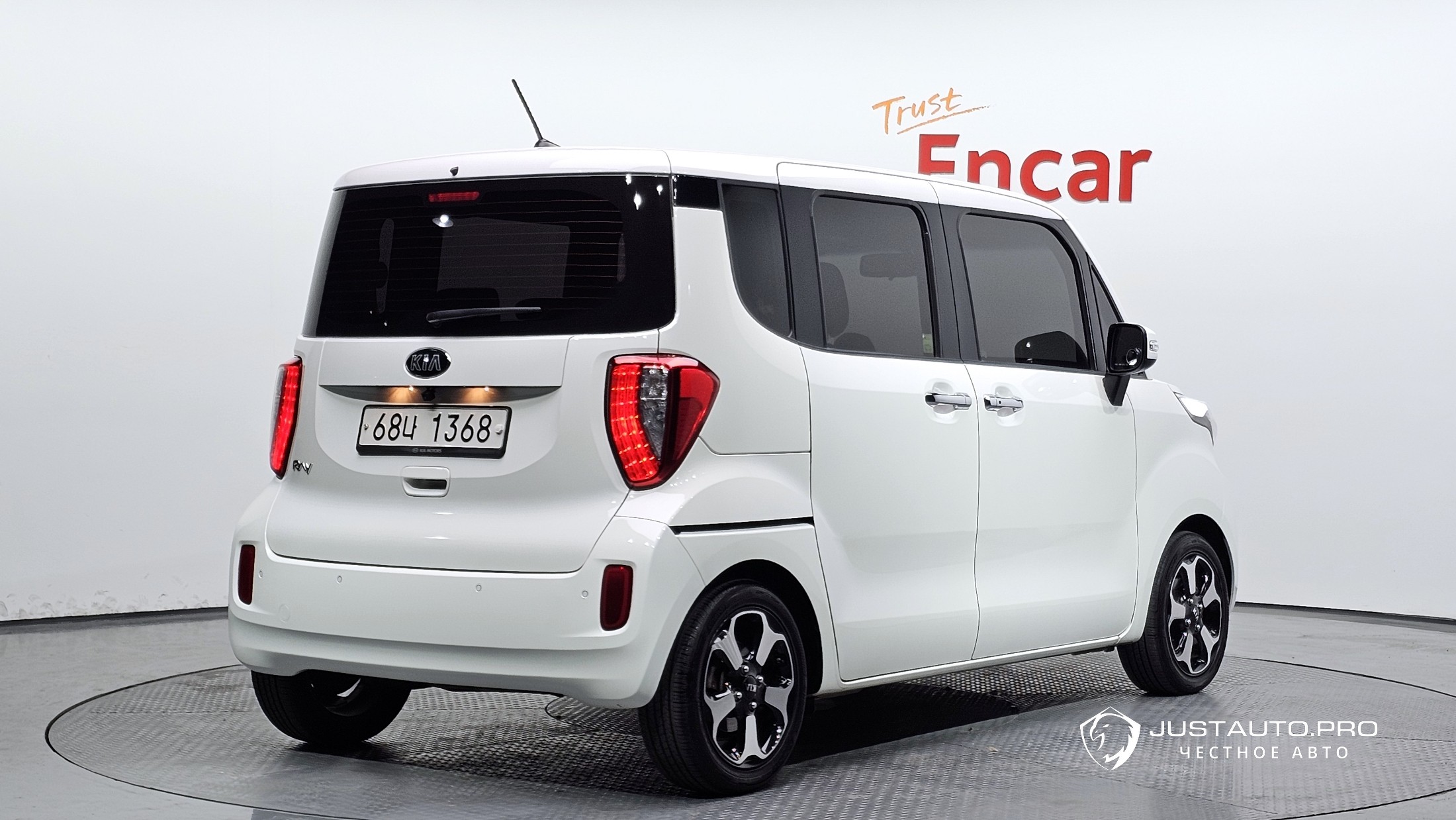 Автомобиль Kia RAY