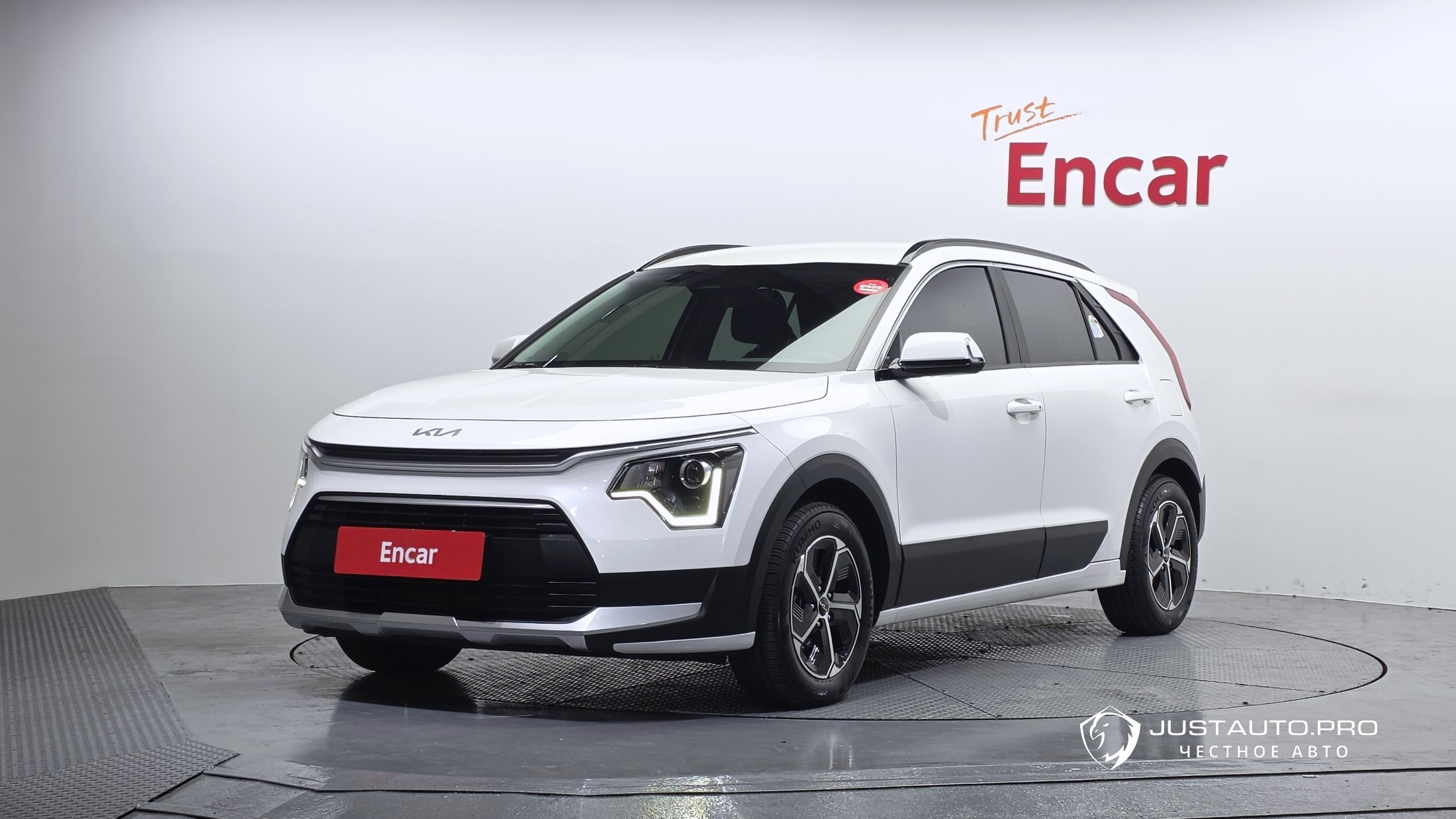 Автомобиль Kia Niro