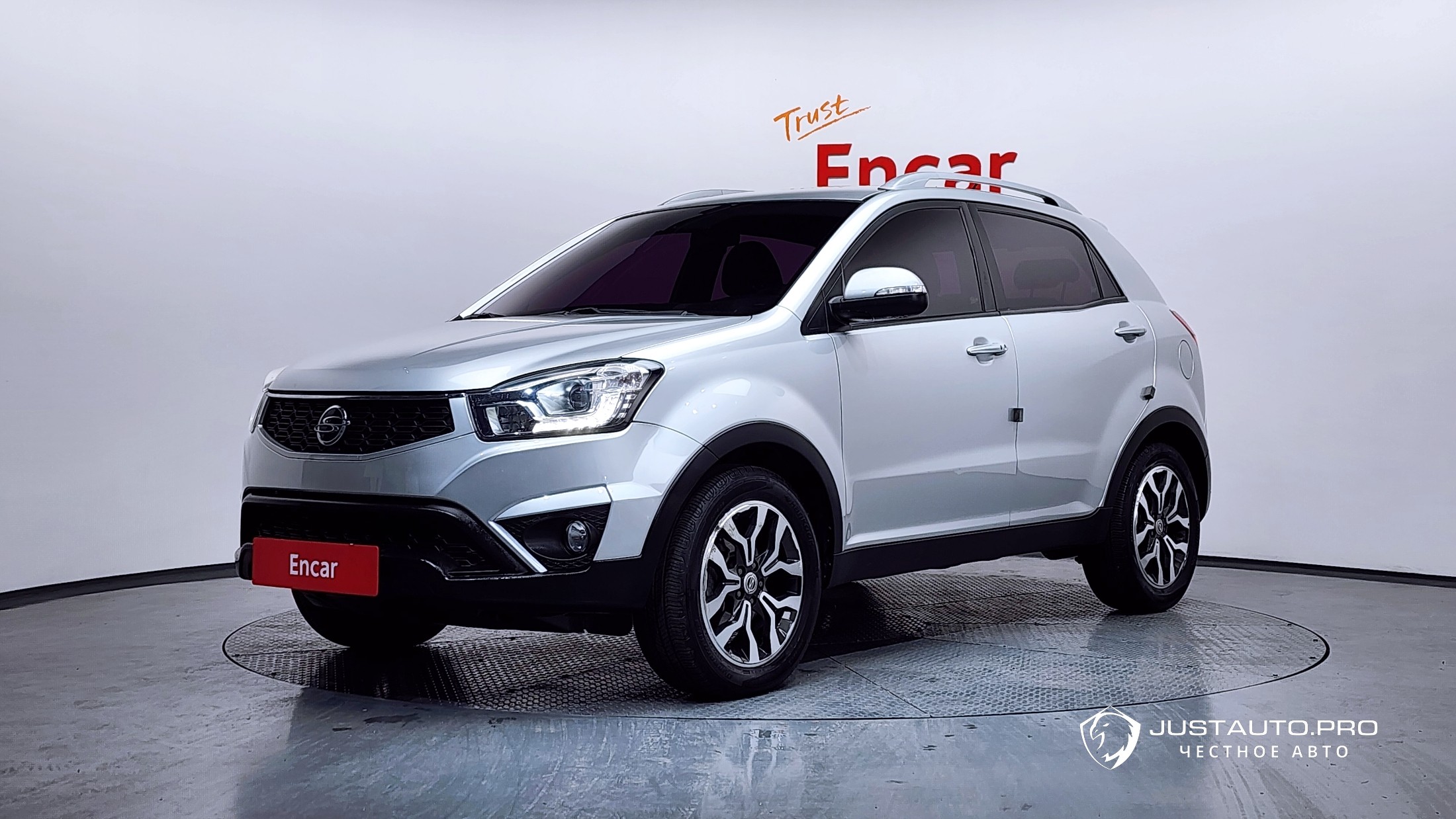 Автомобиль KG_Mobility_Ssangyong KORANDO