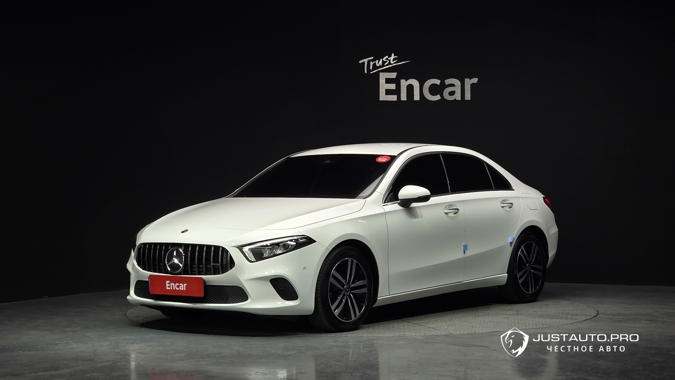 Автомобиль Mercedes-Benz A-Class