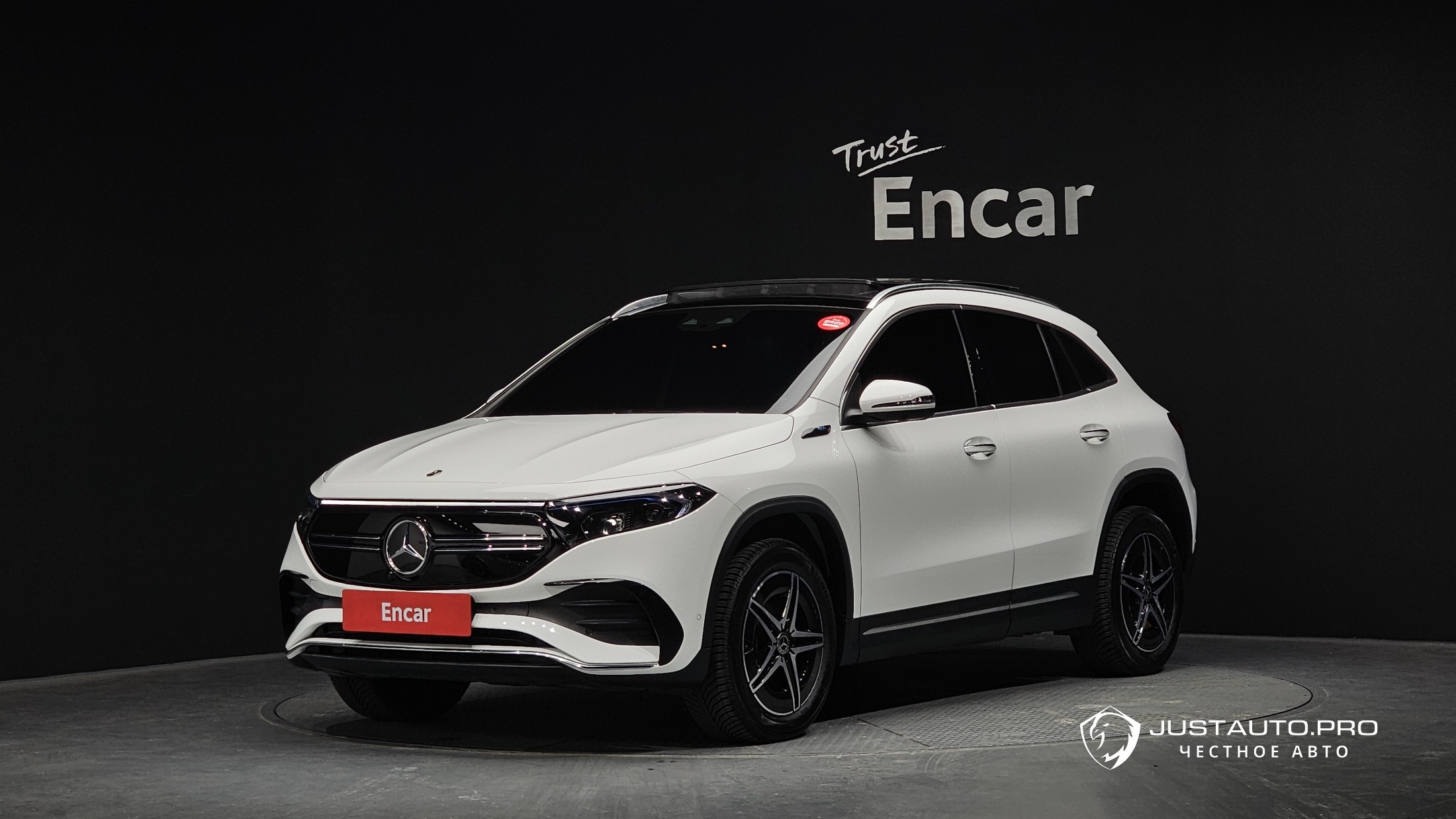 Автомобиль Mercedes-Benz EQA