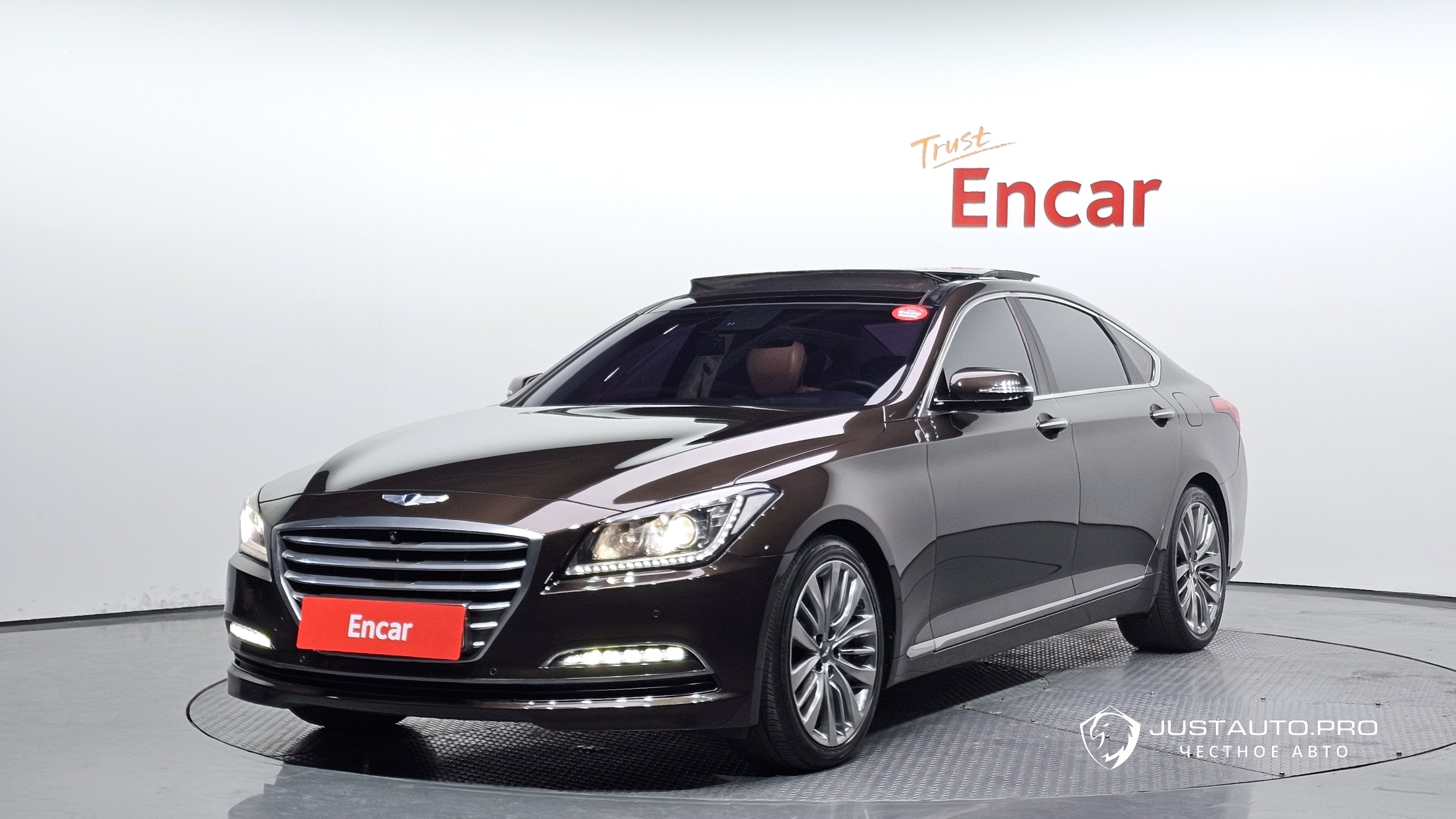 Автомобиль Hyundai Genesis