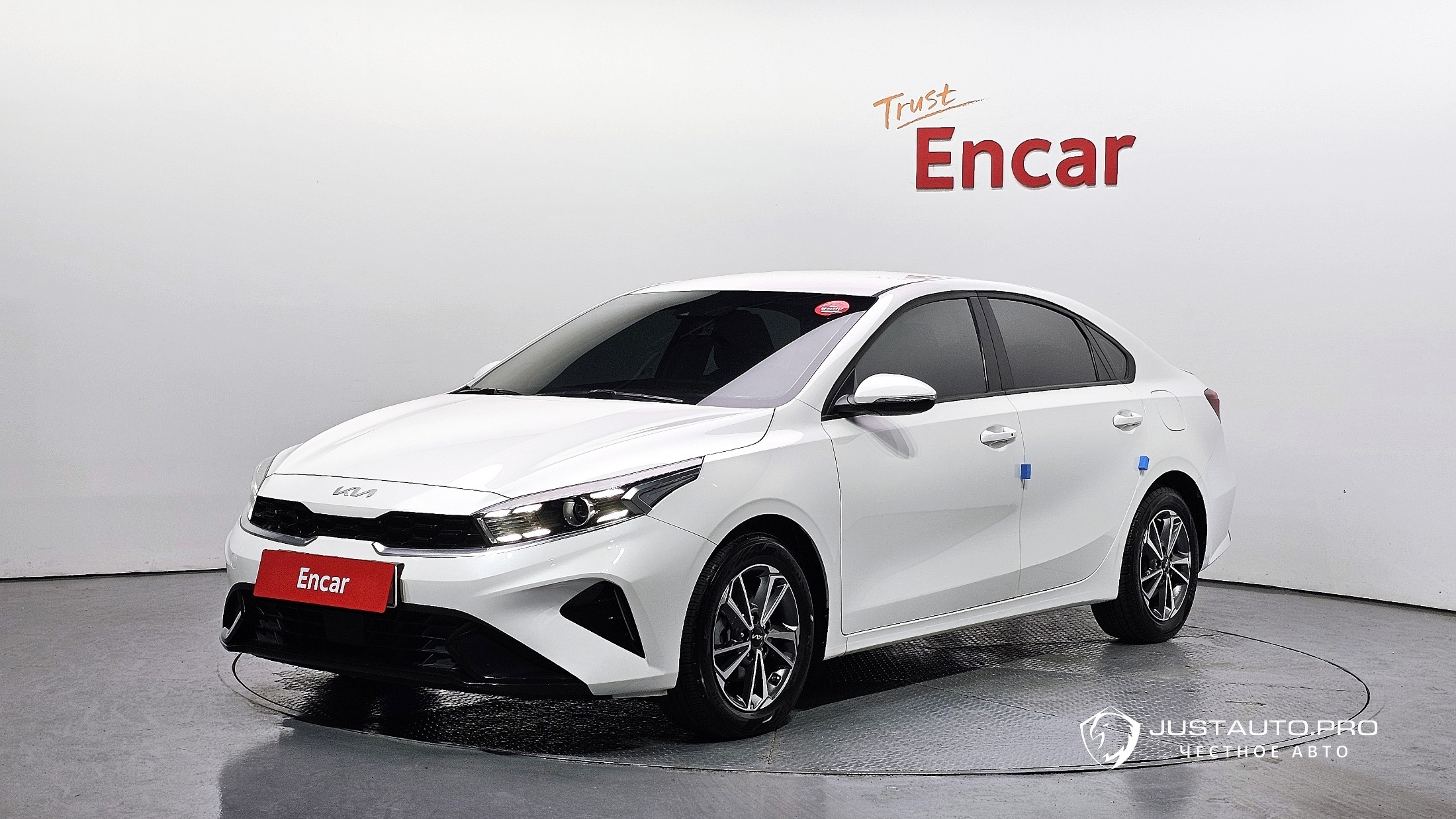 Автомобиль Kia K3