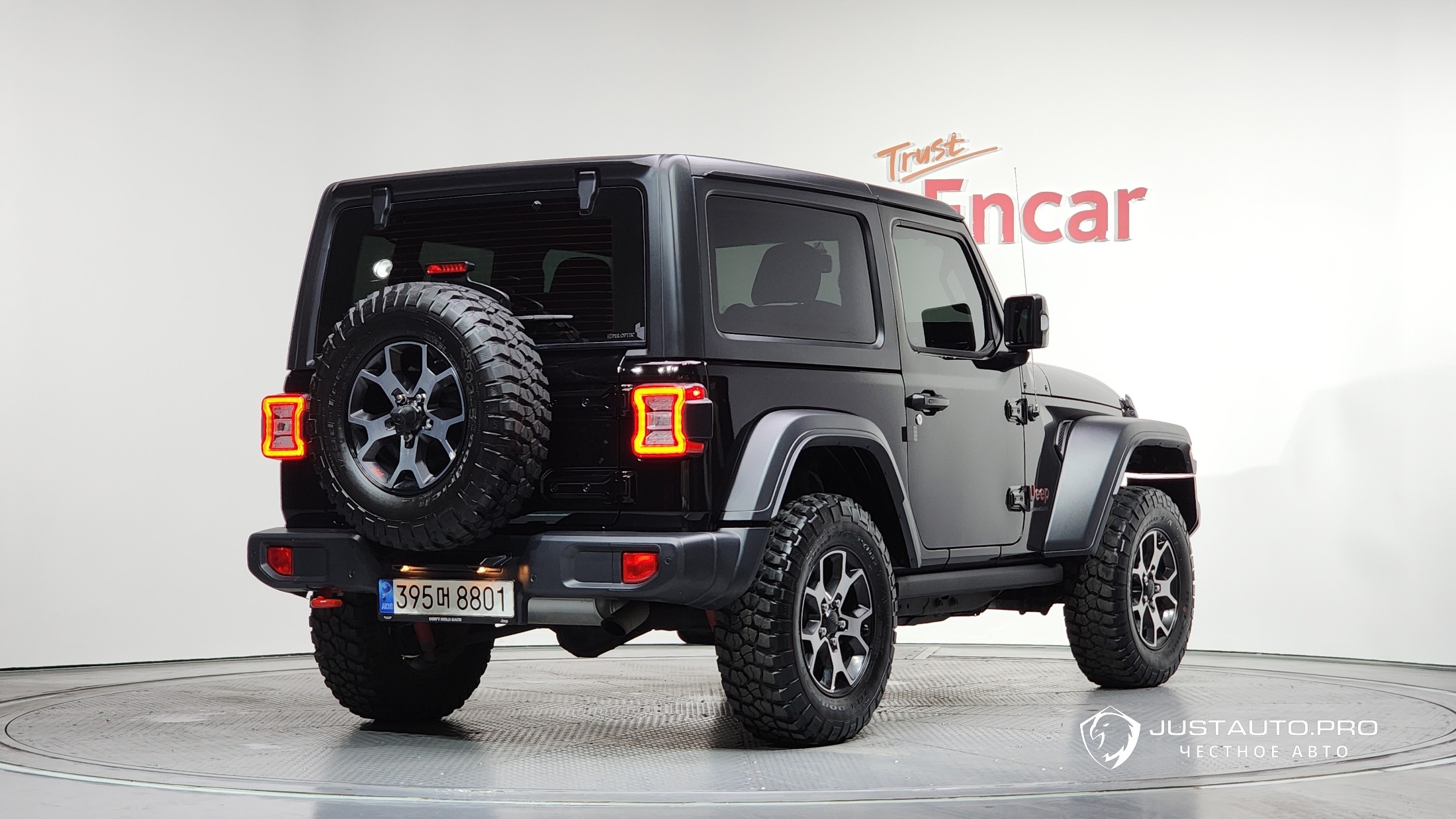 Автомобиль Jeep Wrangler
