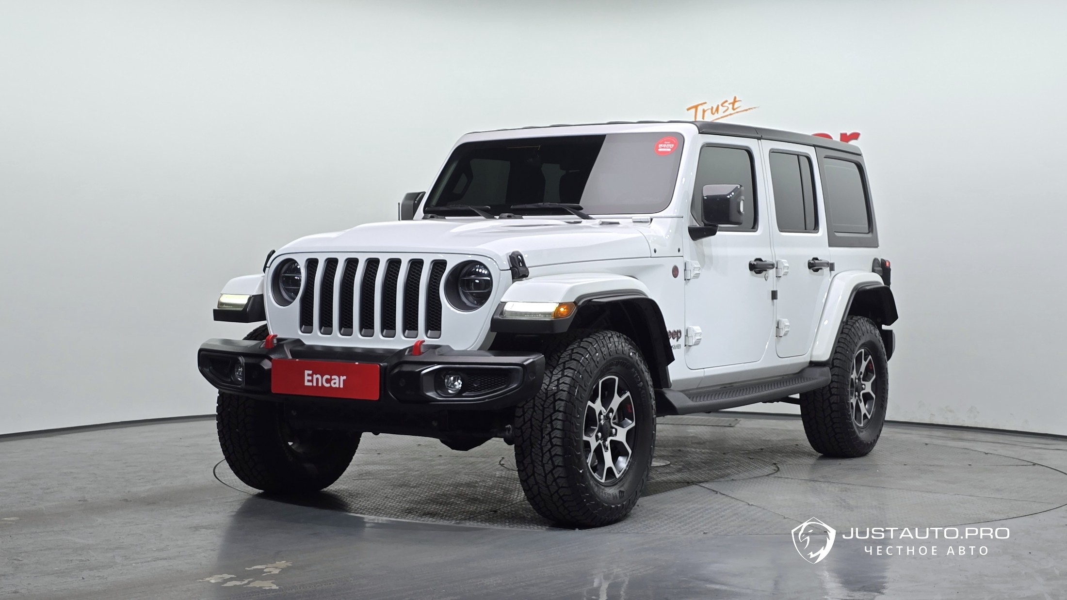Автомобиль Jeep Wrangler