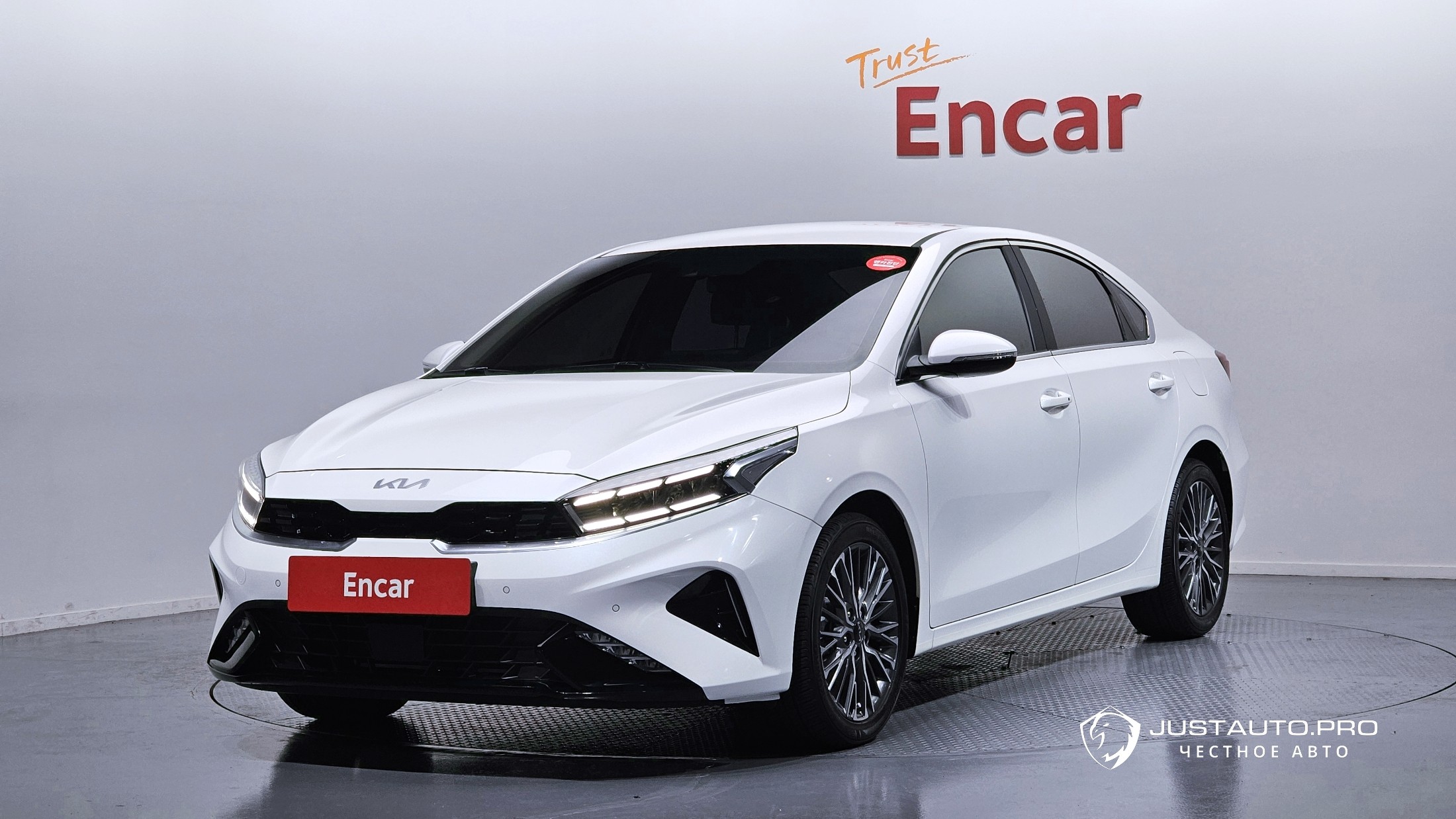 Автомобиль Kia K3