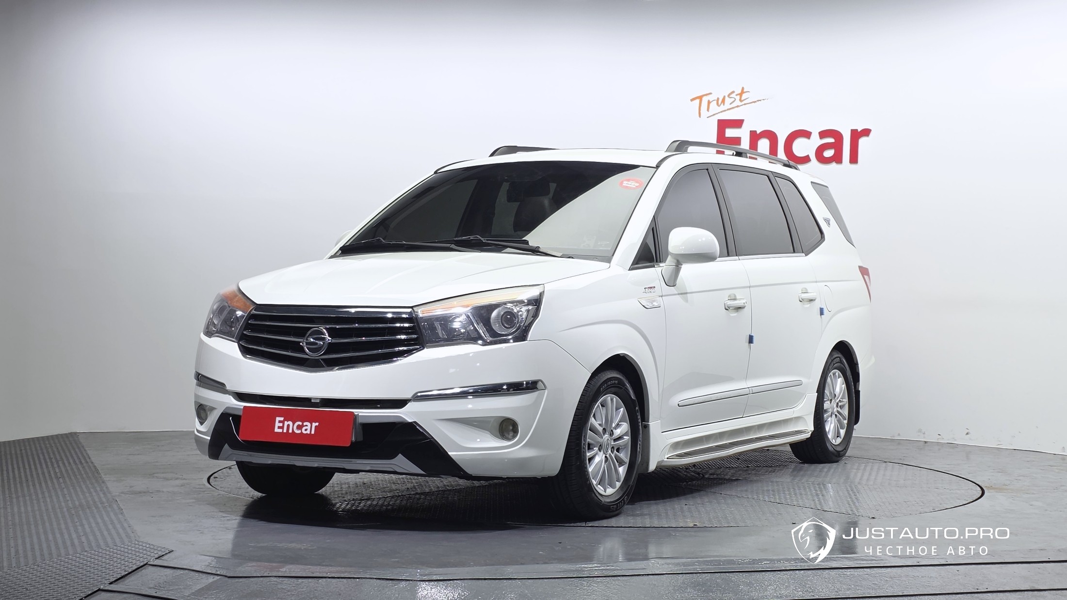 Автомобиль KG_Mobility_Ssangyong KORANDO
