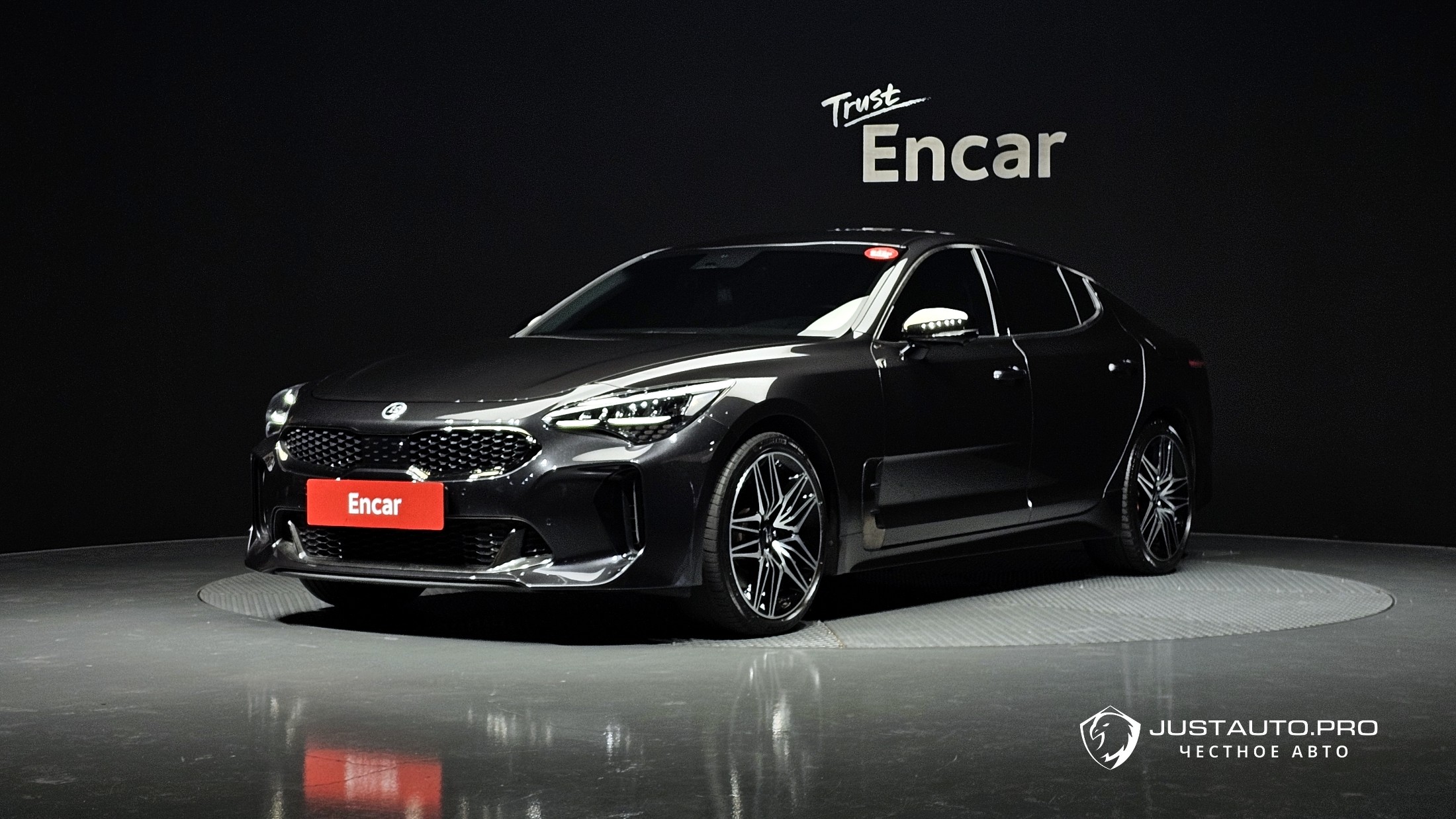 Автомобиль Kia Stinger