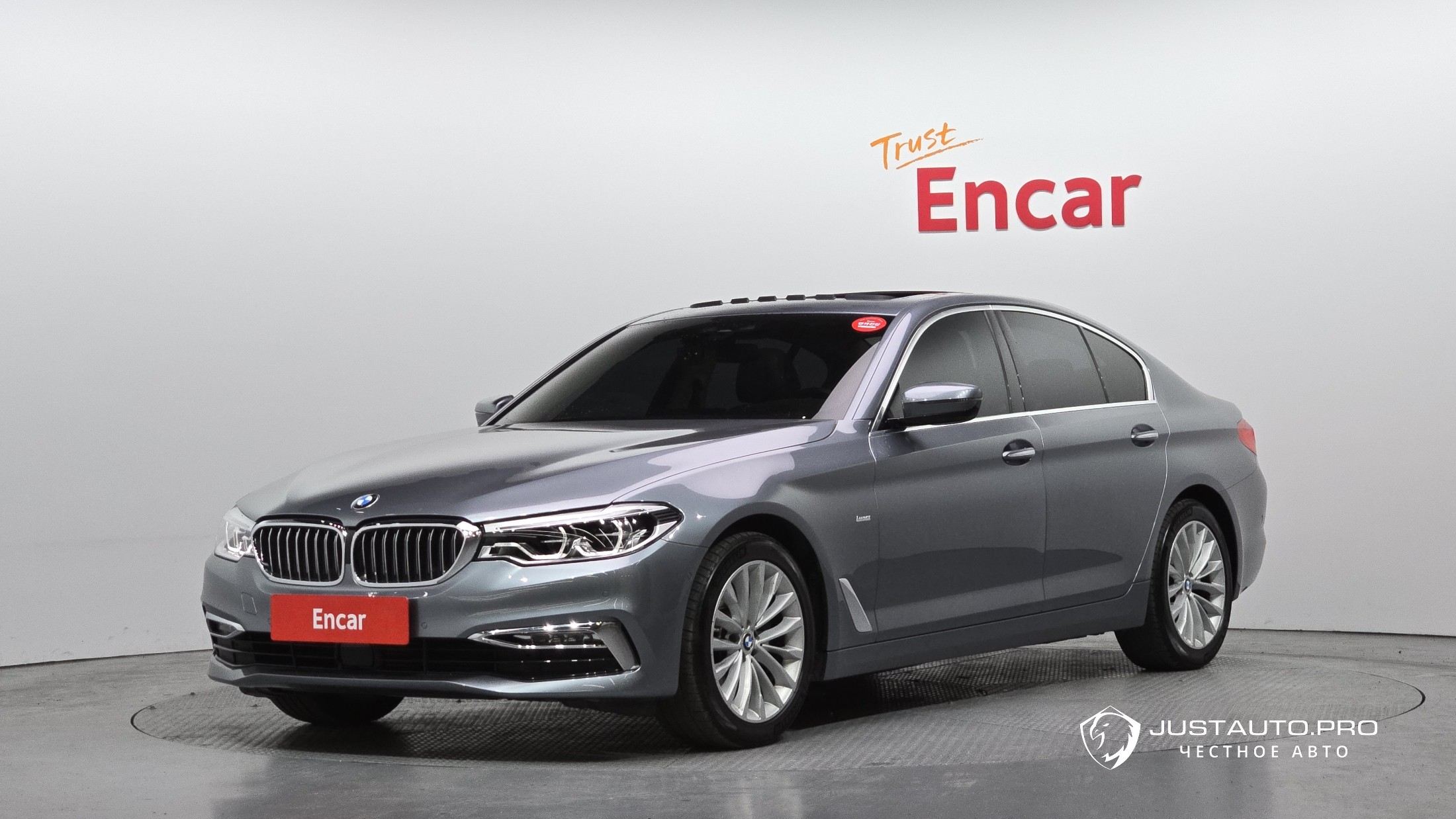 Автомобиль BMW 5-Series