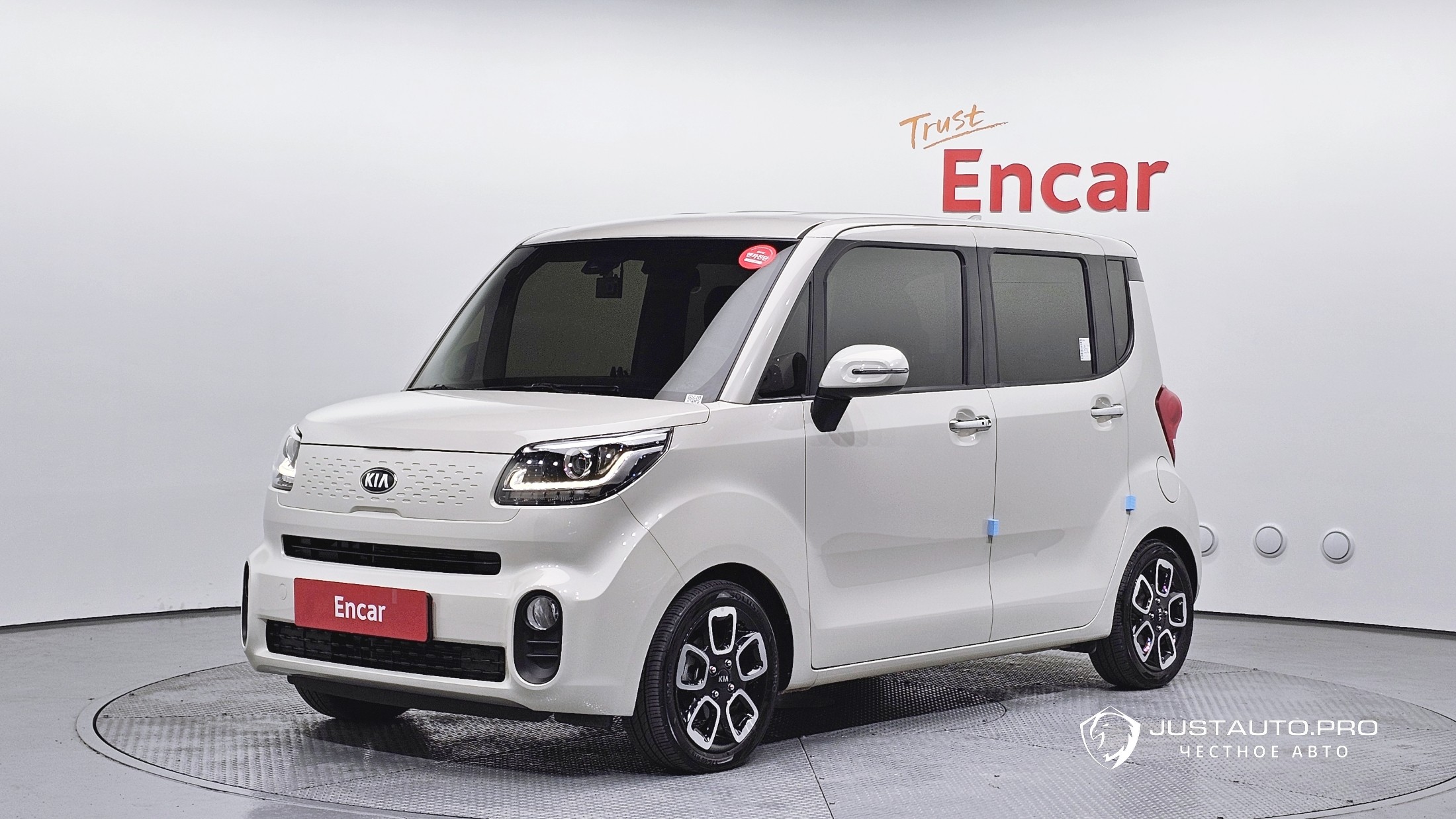 Автомобиль Kia RAY