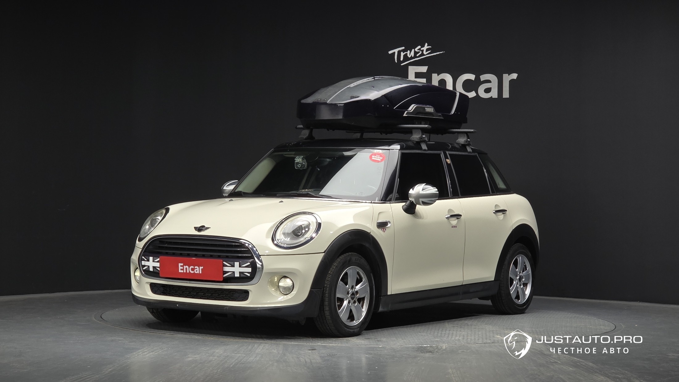 Автомобиль Mini Cooper