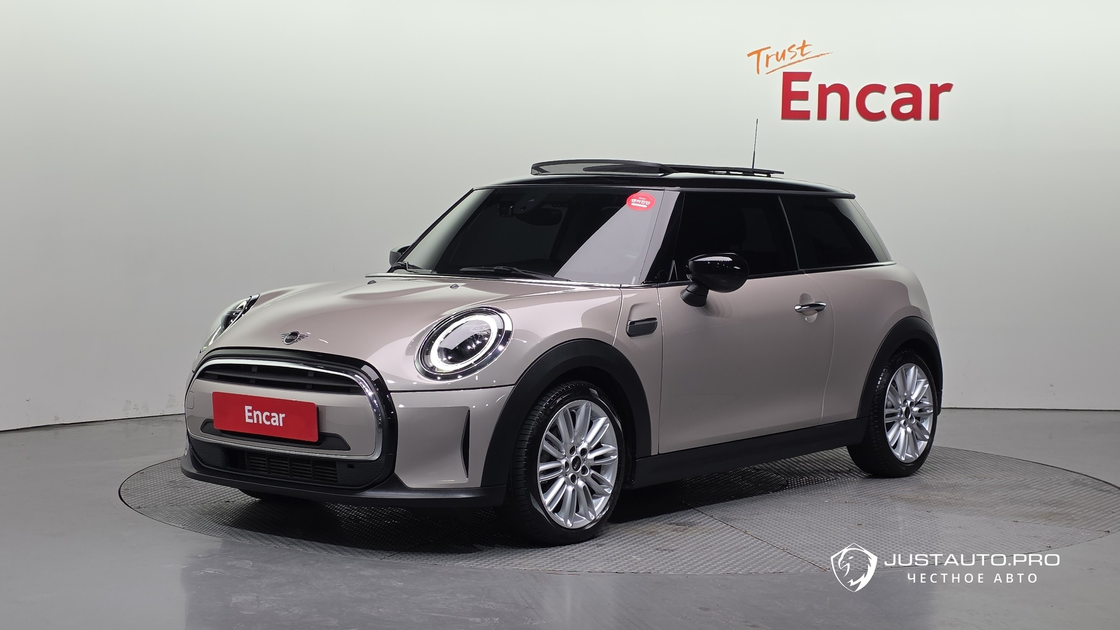 Автомобиль Mini Cooper