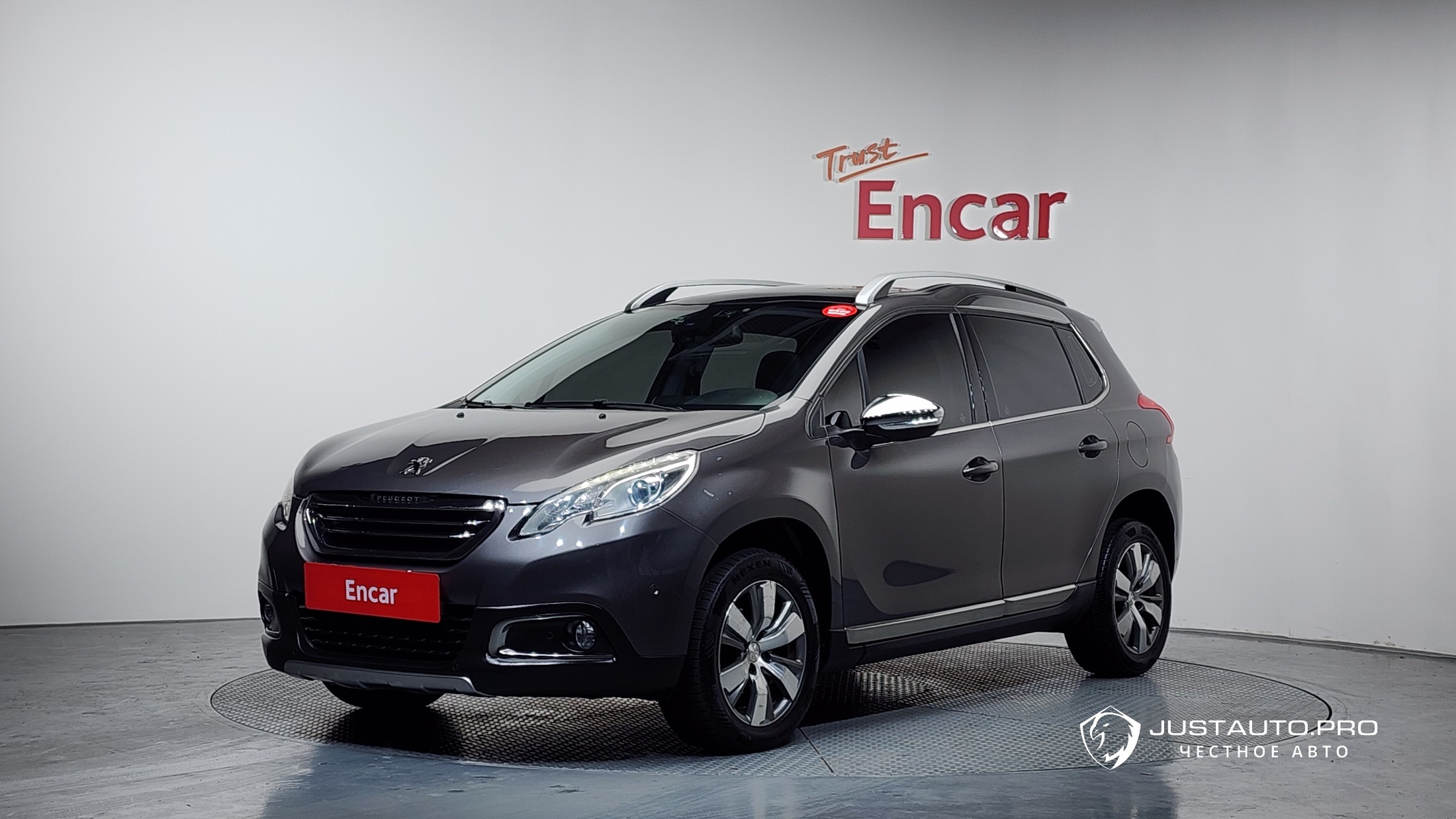 Автомобиль Peugeot 2008