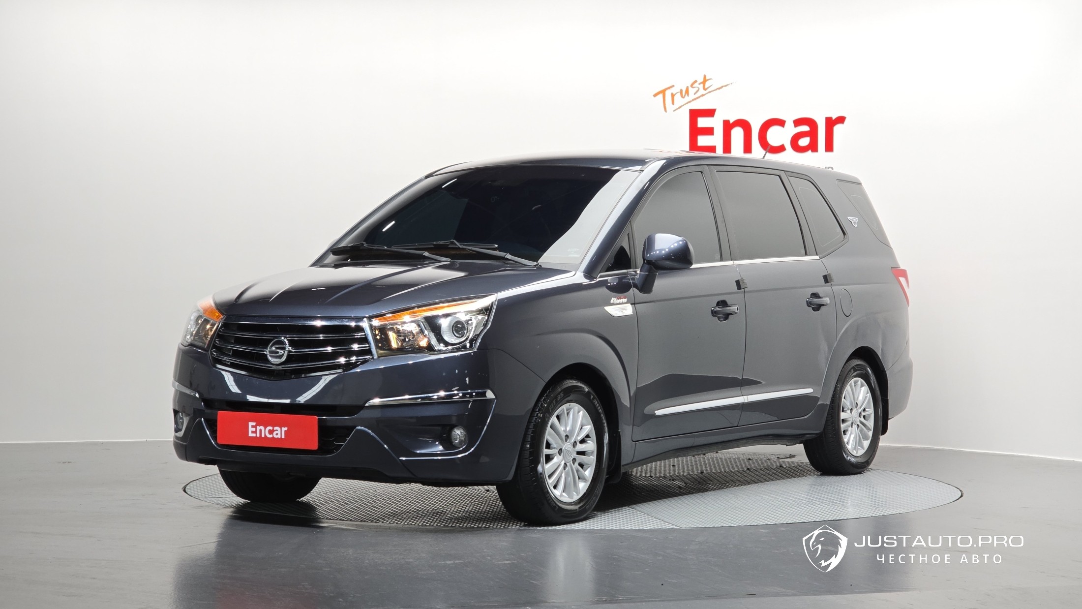 Автомобиль KG_Mobility_Ssangyong KORANDO