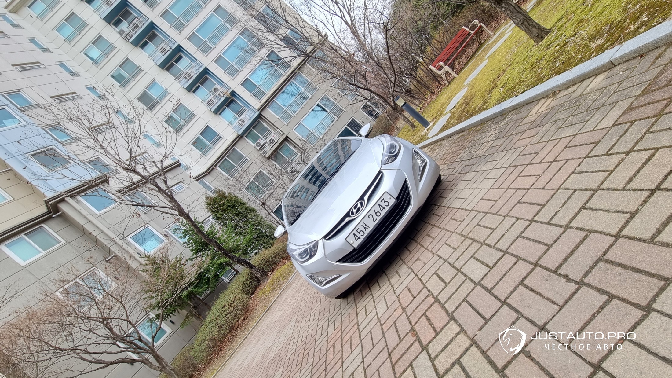 Автомобиль Hyundai AVANTE