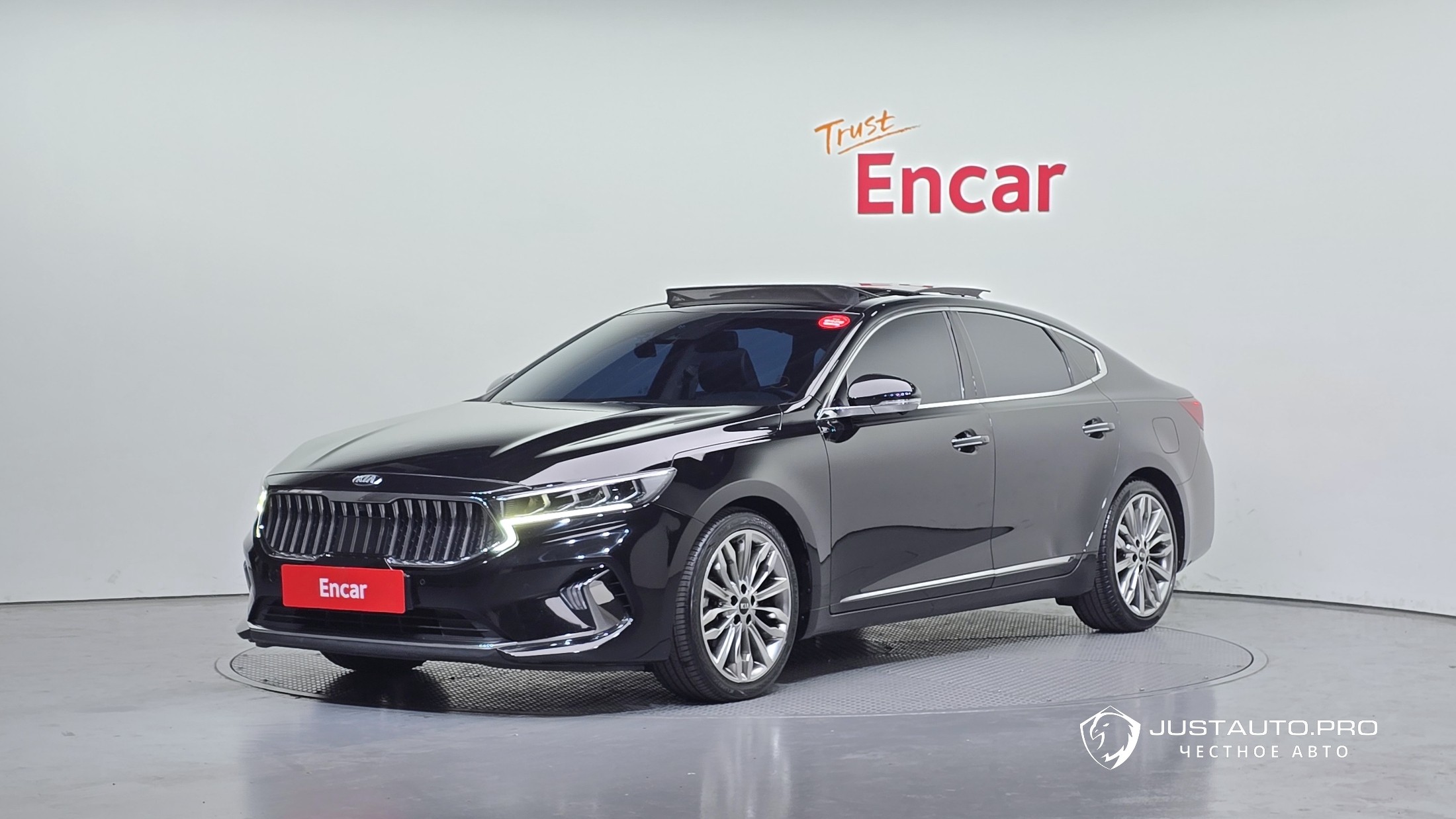 Автомобиль Kia K7