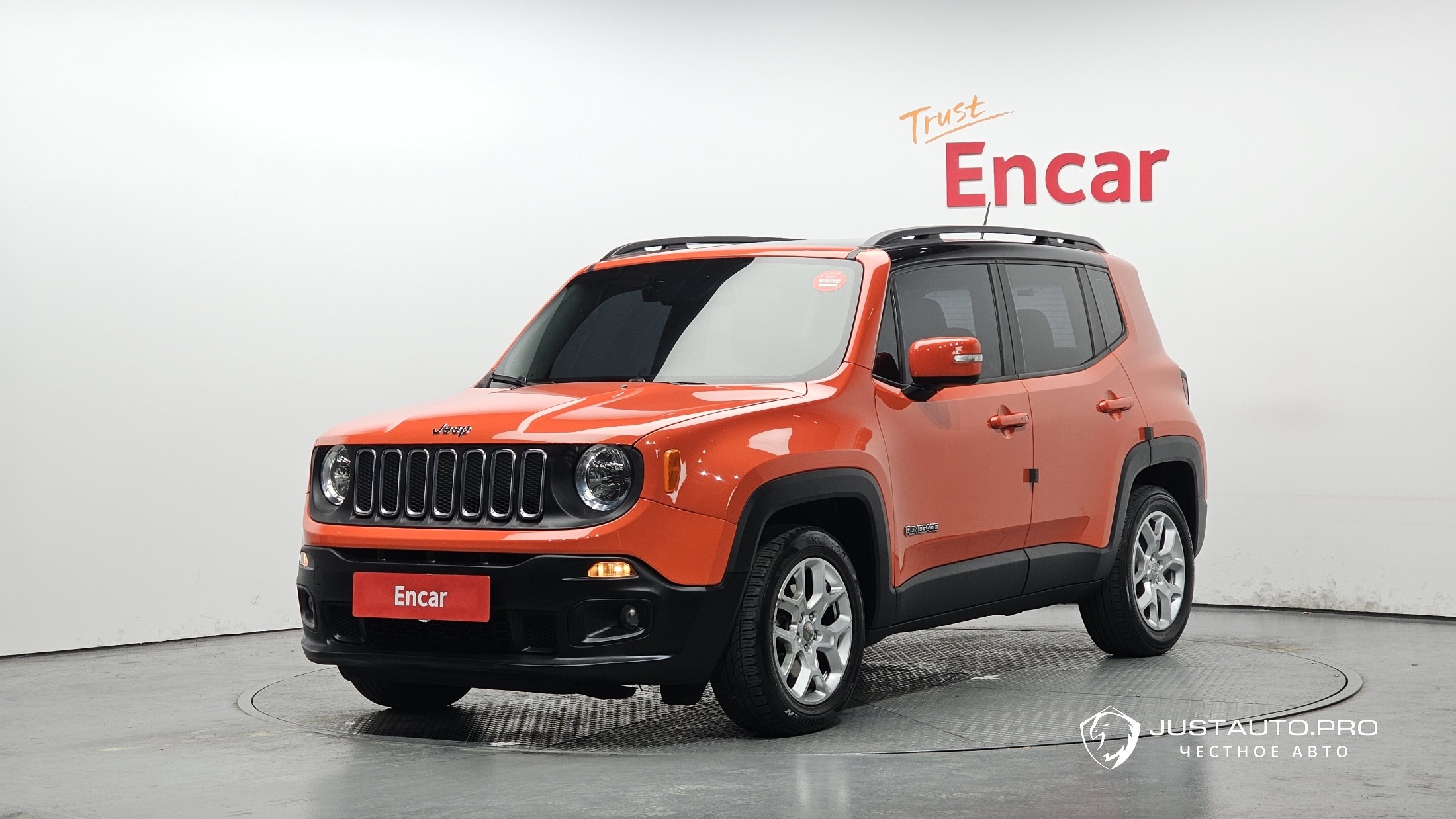 Автомобиль Jeep Renegade