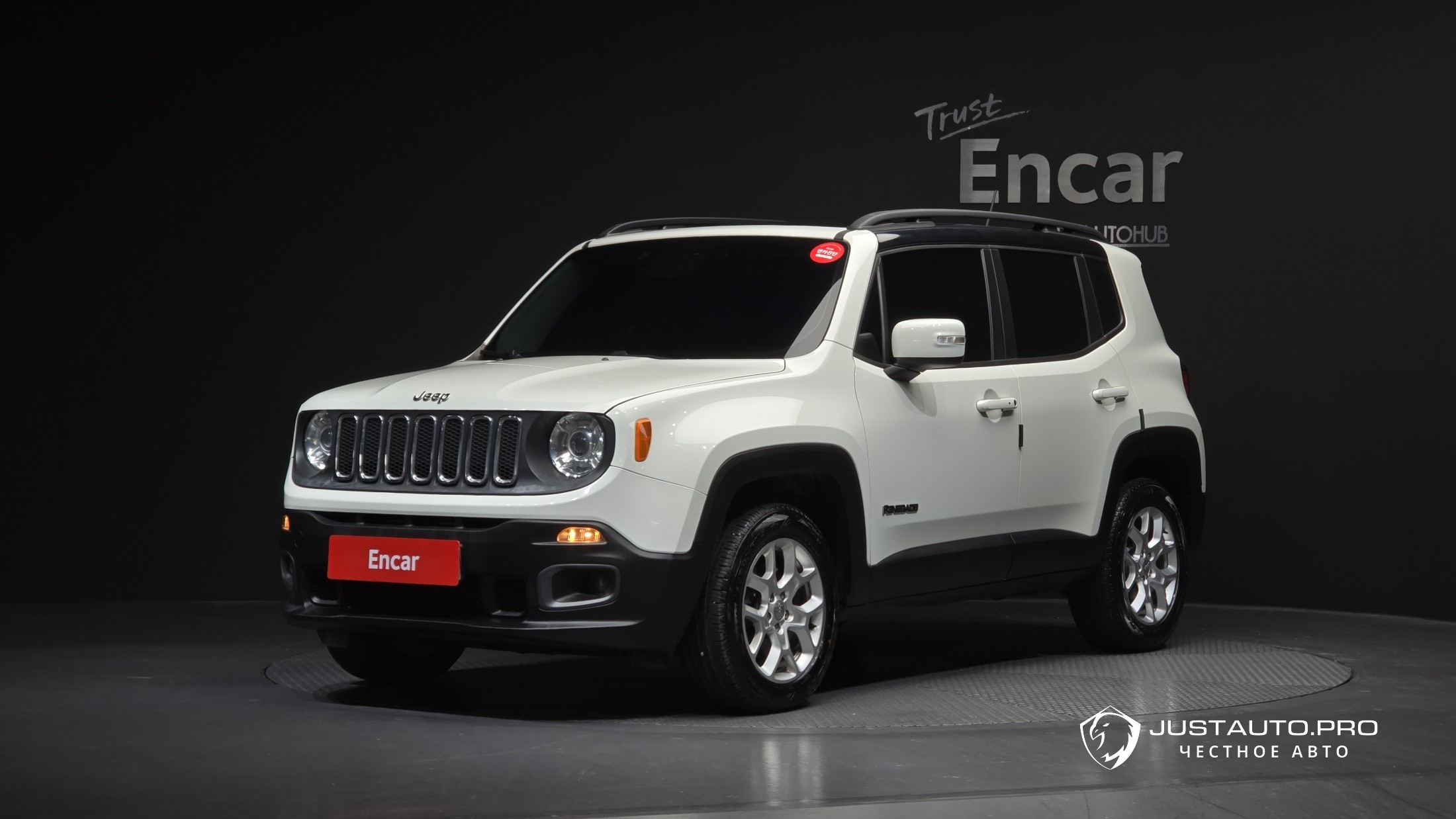 Автомобиль Jeep Renegade