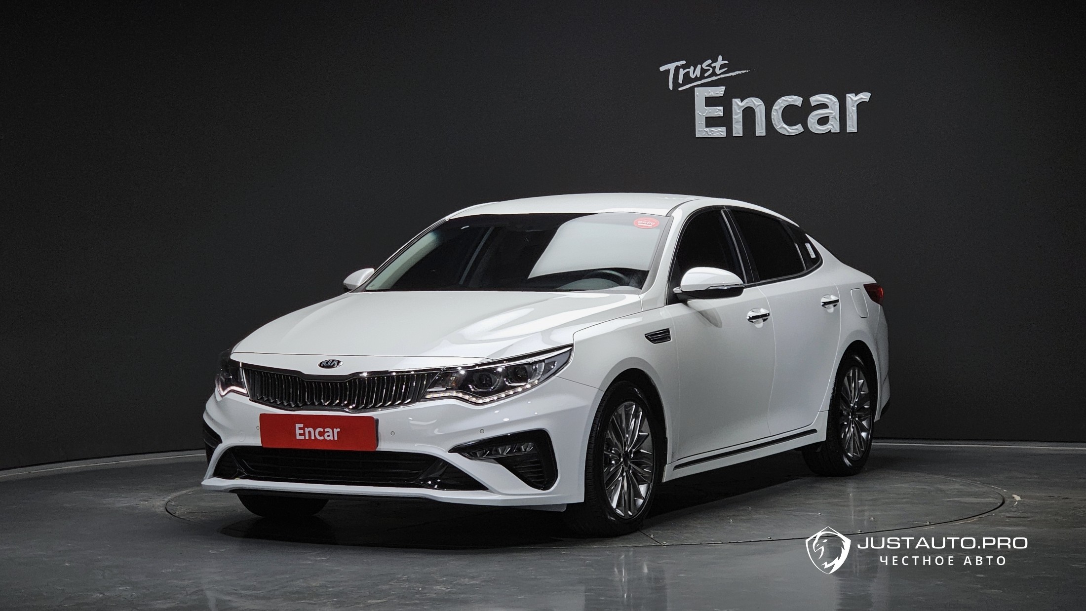 Автомобиль Kia K5