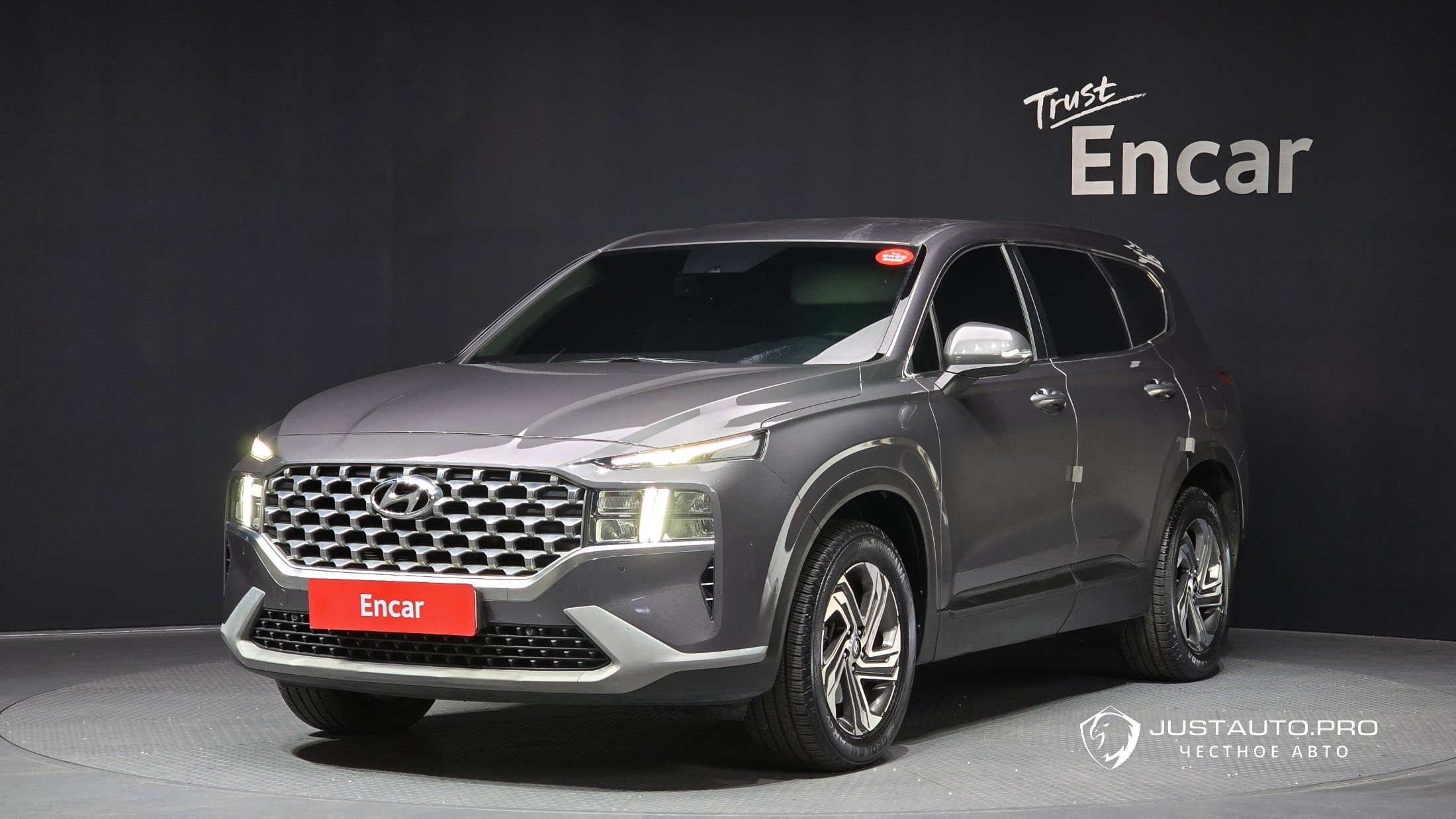 Автомобиль Hyundai Santafe