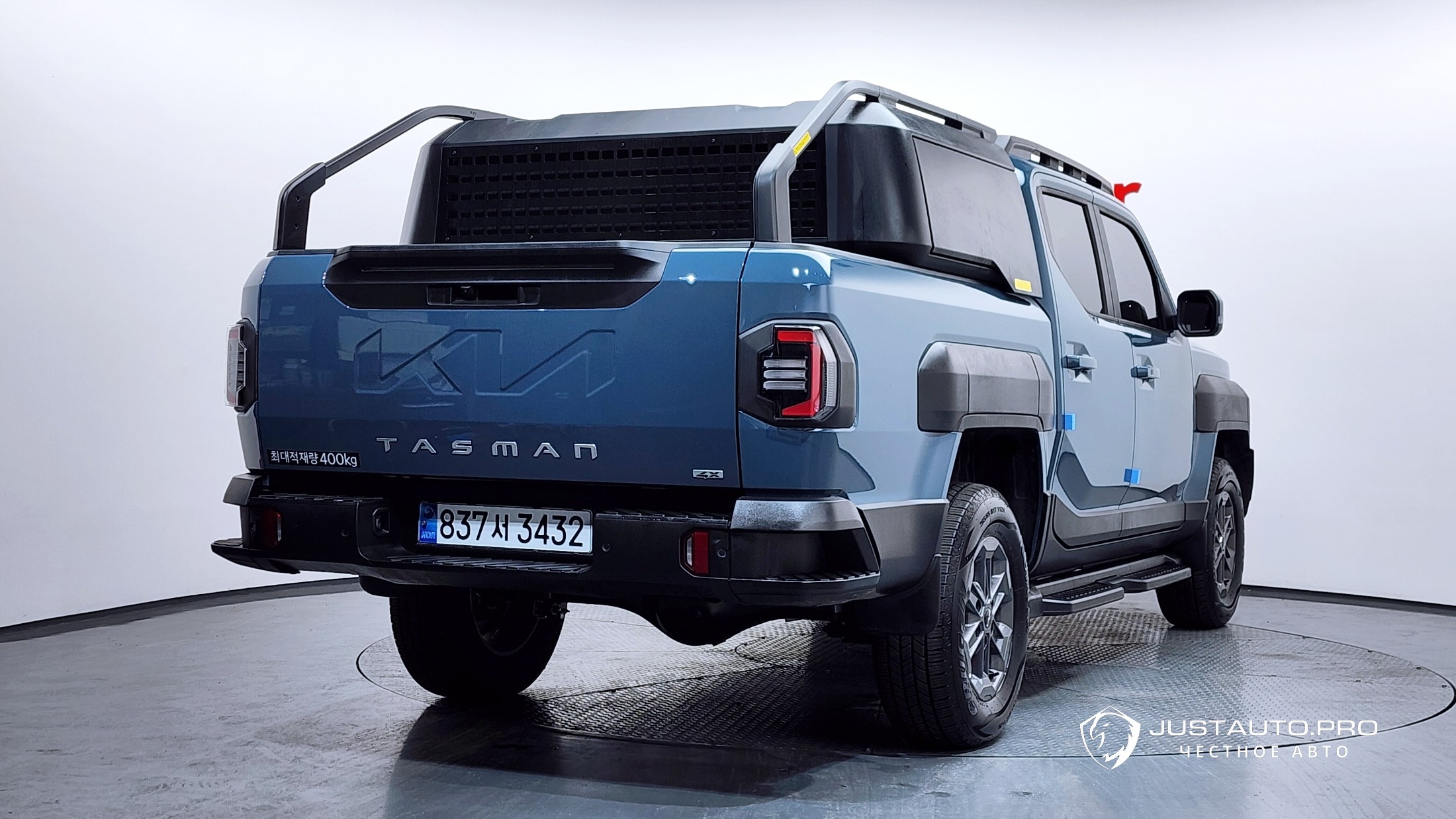 Автомобиль Kia Tasman